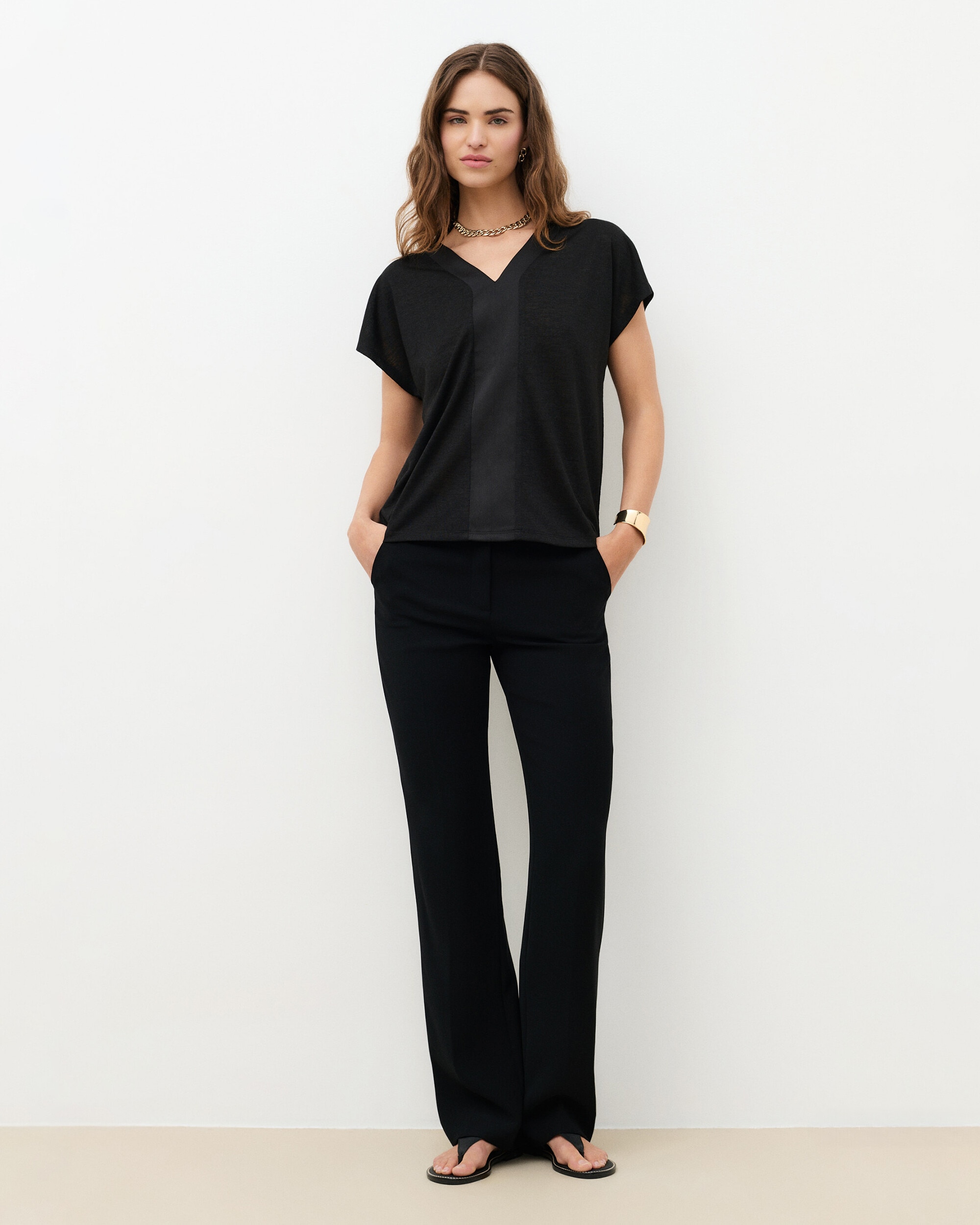 Imagen 0 de Camiseta de mujer con manga corta Negro
