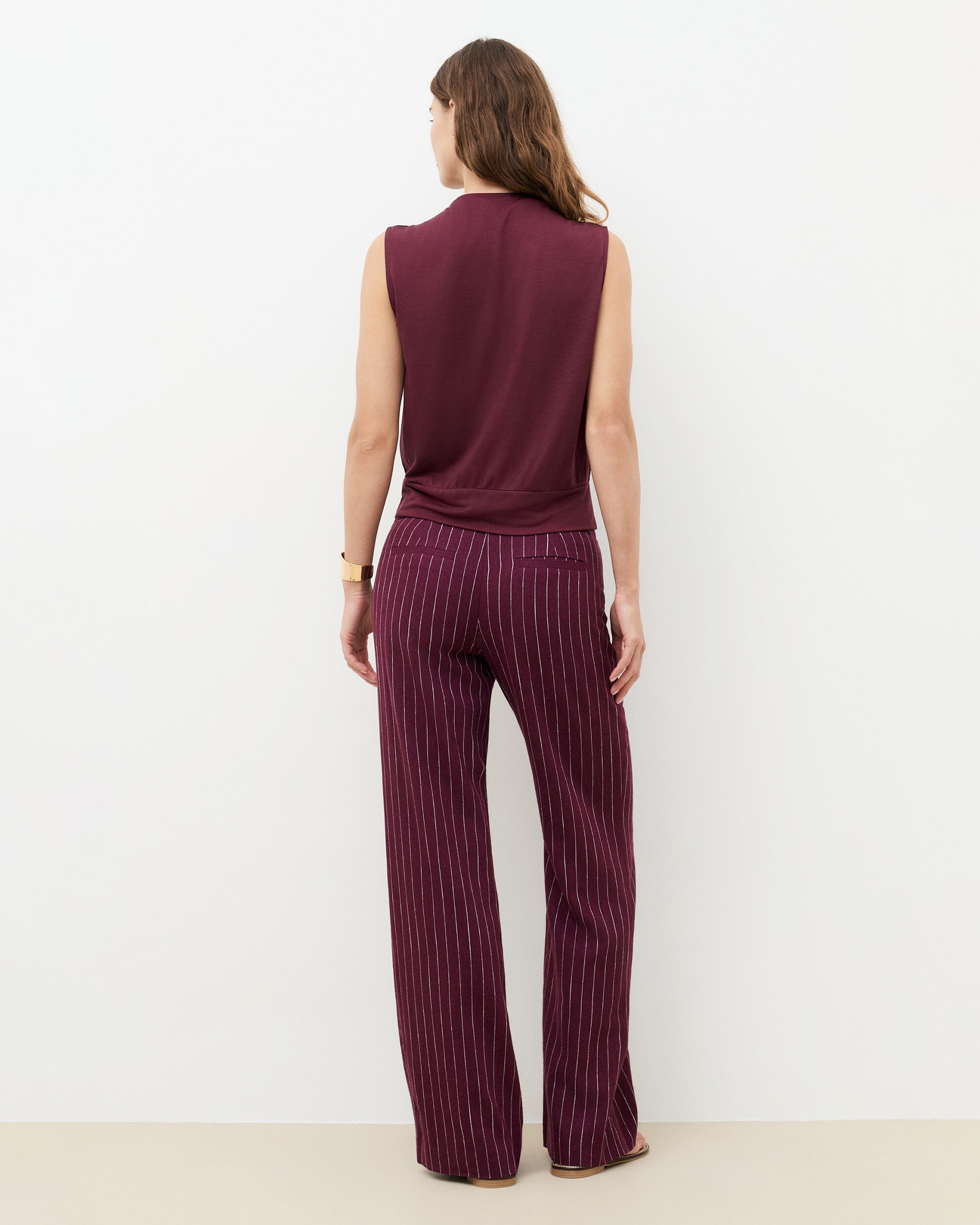 Camiseta de mujer sin mangas con escote pico - Caroll - Morado Morado-2