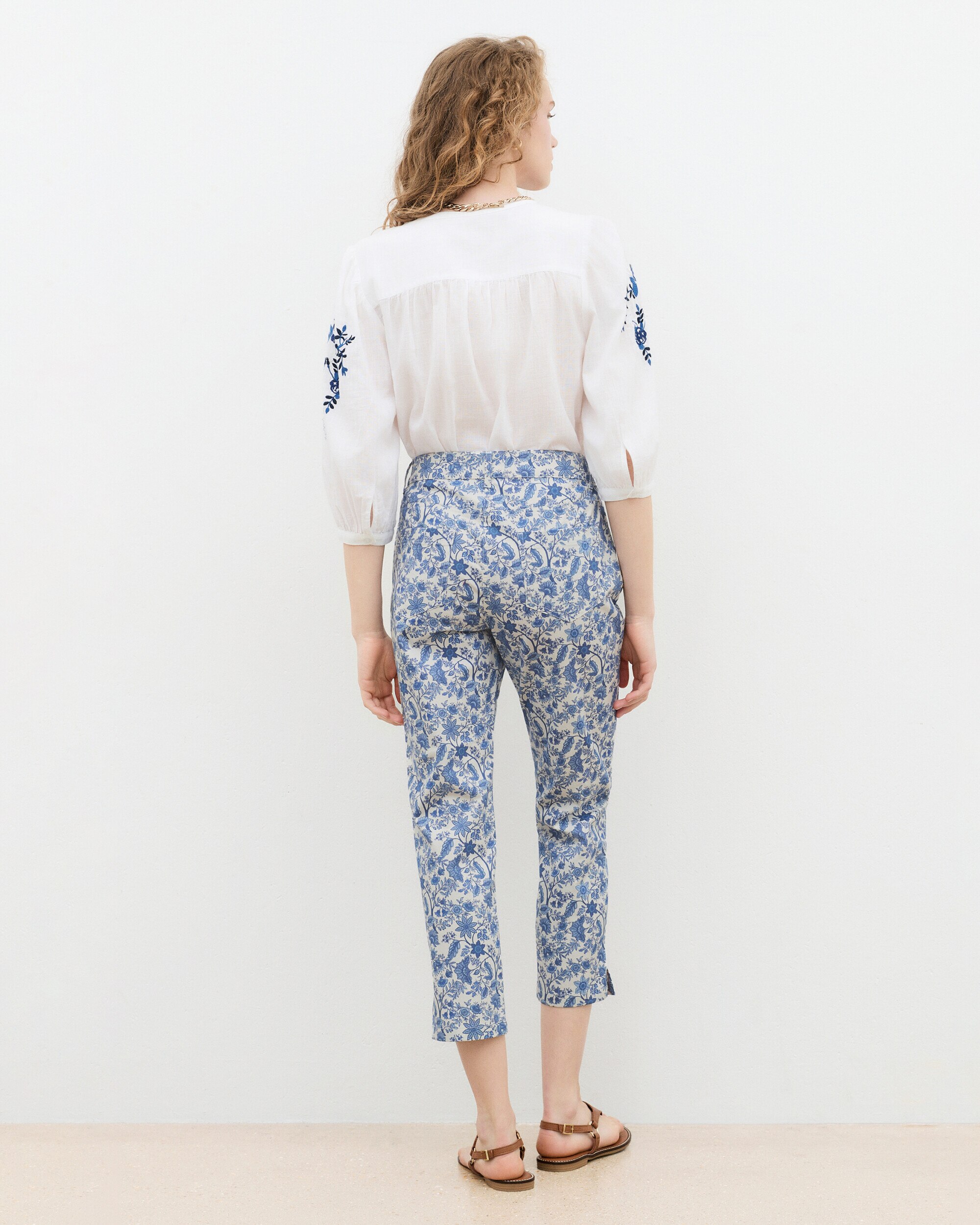 Pantalones tobilleros de mujer con estampado floral - Caroll - Azul/Blanco Azul/Blanco-2