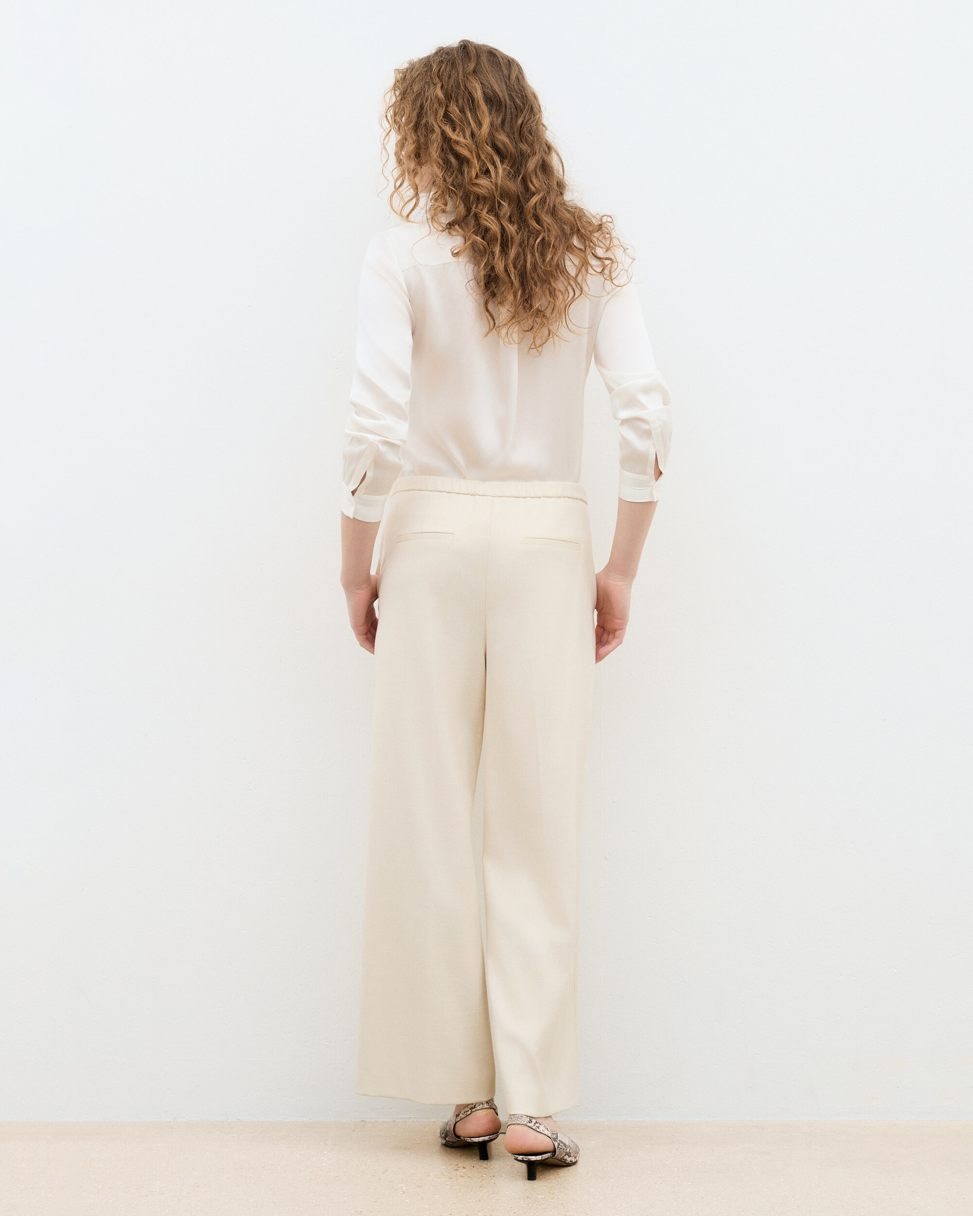 Pantalón ancho de mujer corte sartorial con cinturón - Caroll - Crudo Crudo-2