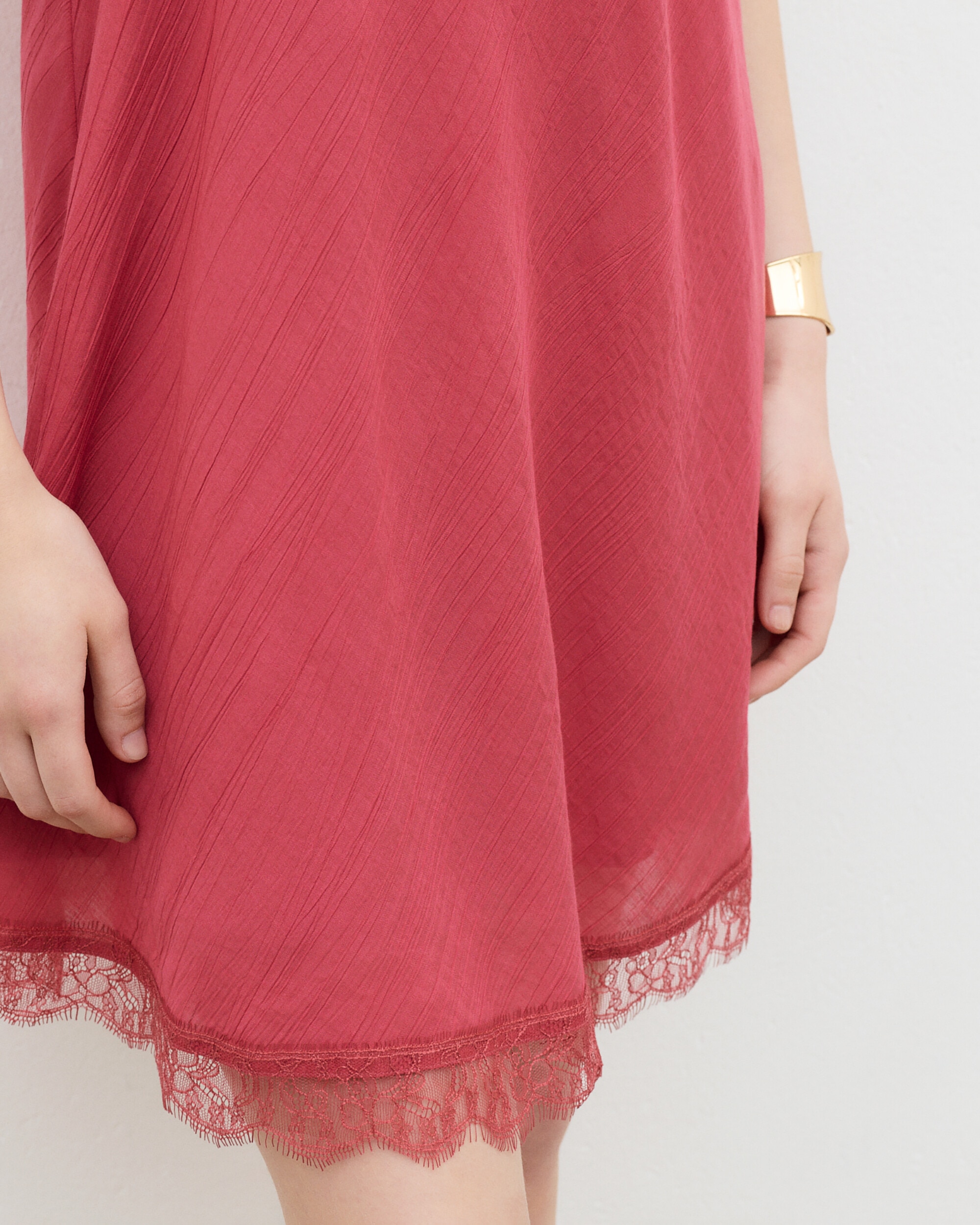 Vestido corto con detalles de encaje - Caroll - Rosa Rosa-3
