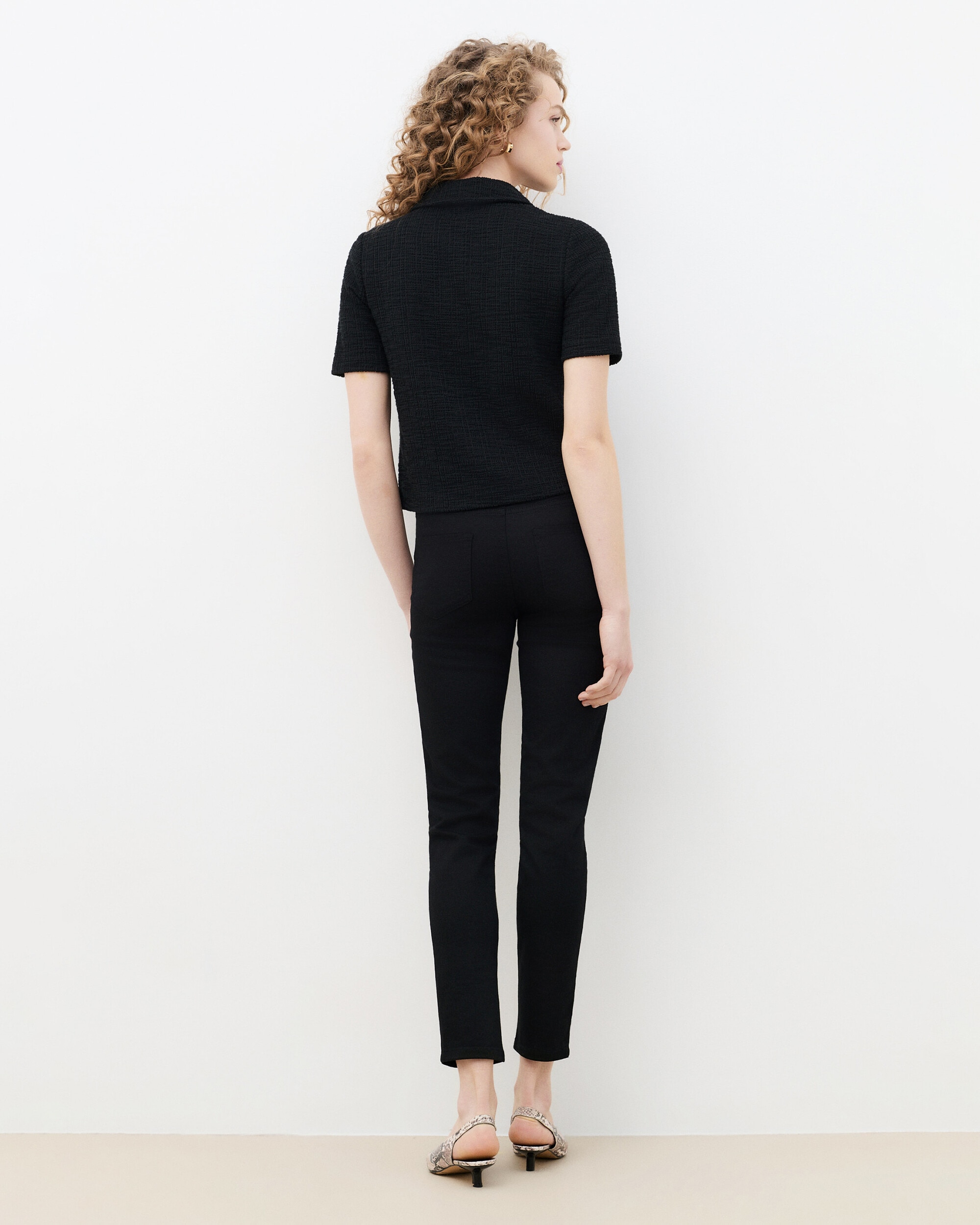 Camiseta de mujer con cuello camisero - Caroll - Negro Negro-2
