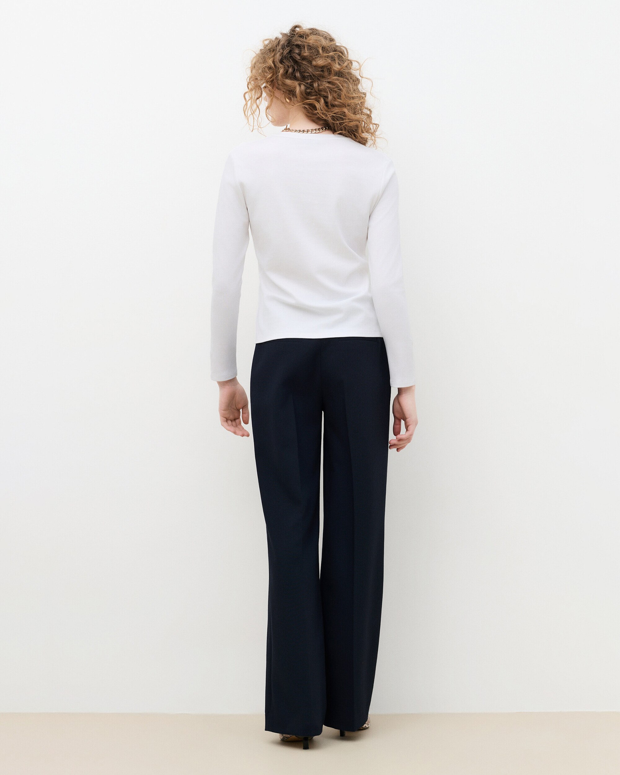 Camiseta de mujer con escote pico - Caroll - Crudo Crudo-2