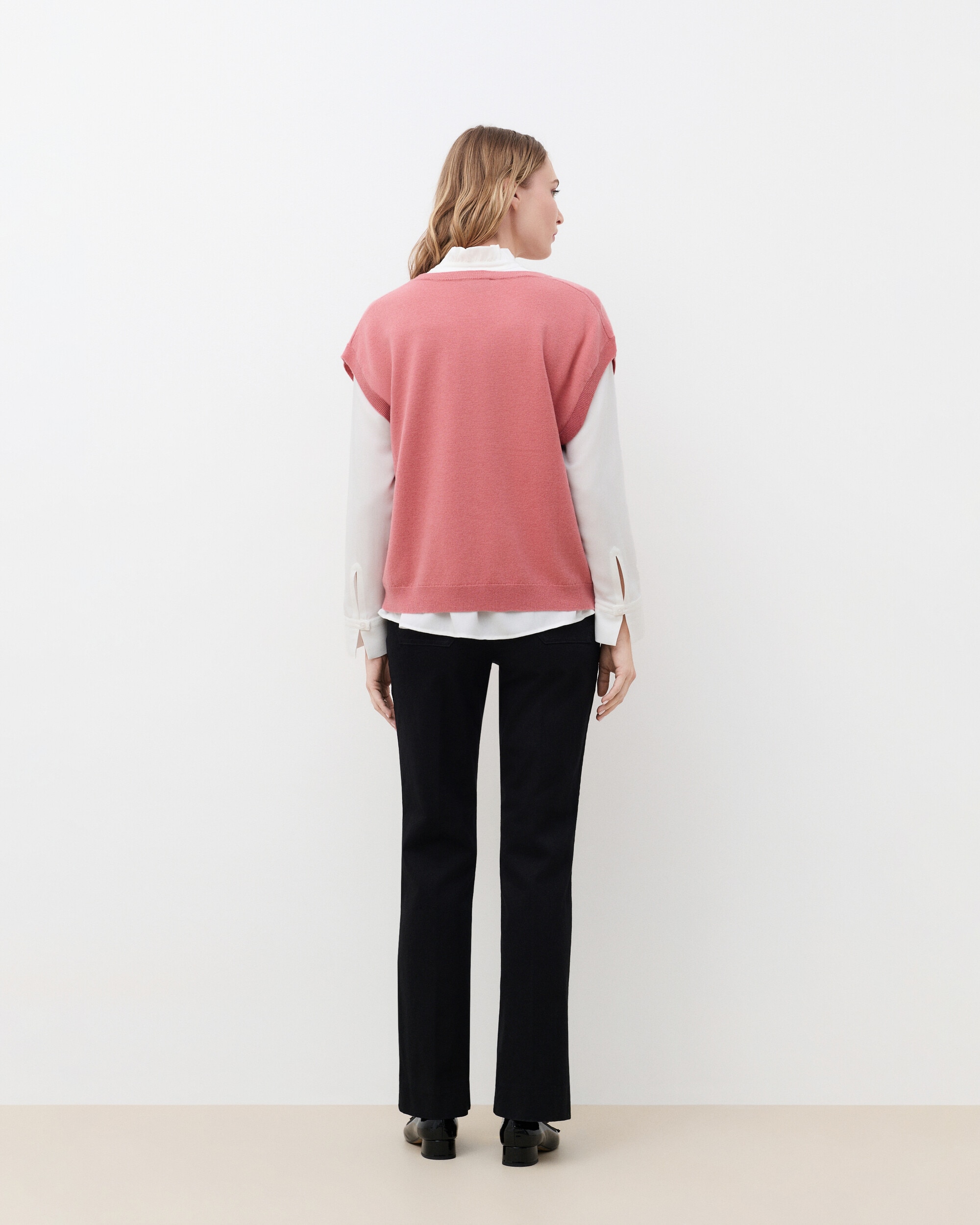 Chaleco de mujer con escote pico en lana 100% - Caroll - Rosa Rosa-2