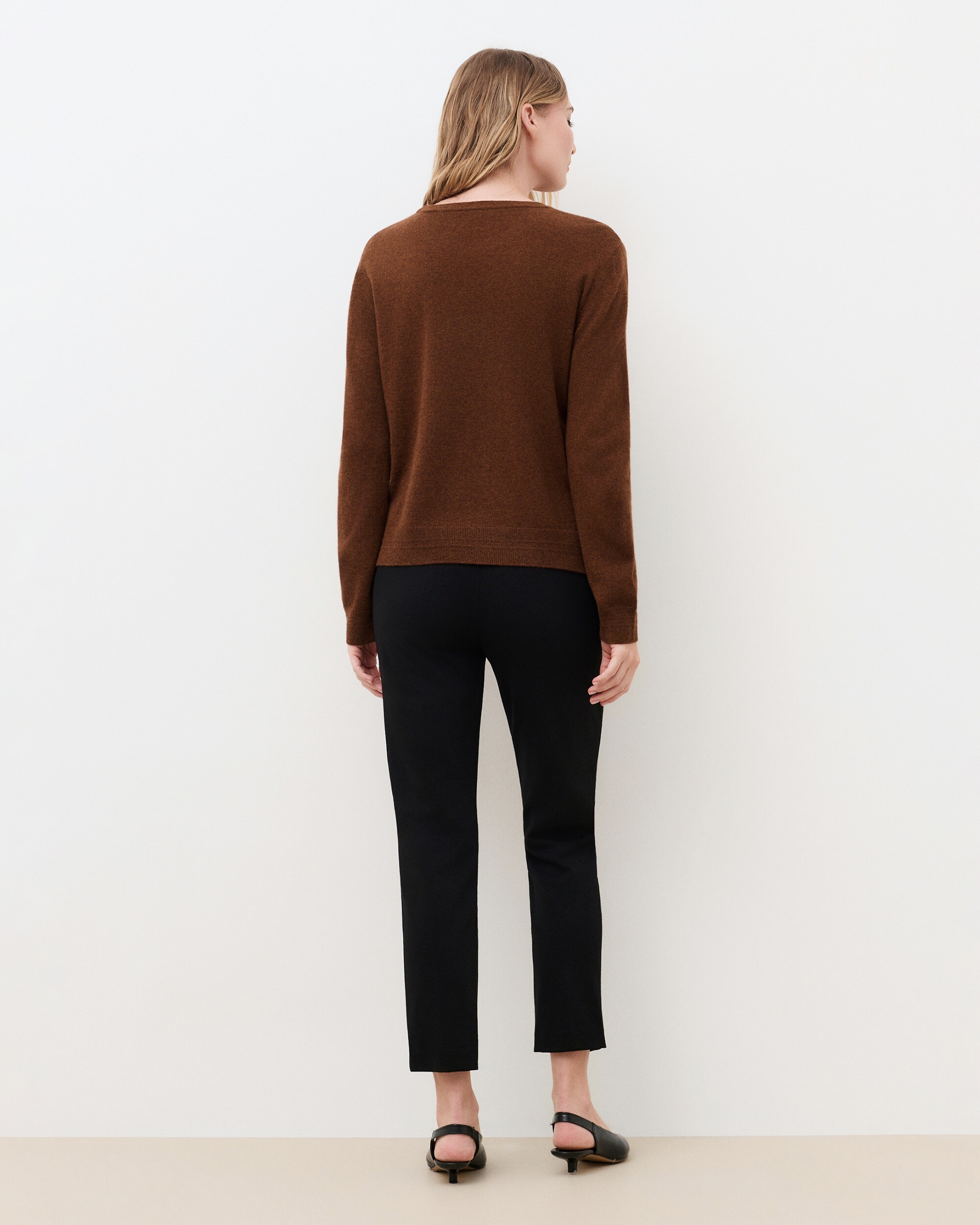 Imagen 2 de Jersey de mujer con cuello redondo en cashmere 100% - Caroll - Marrón Marrón