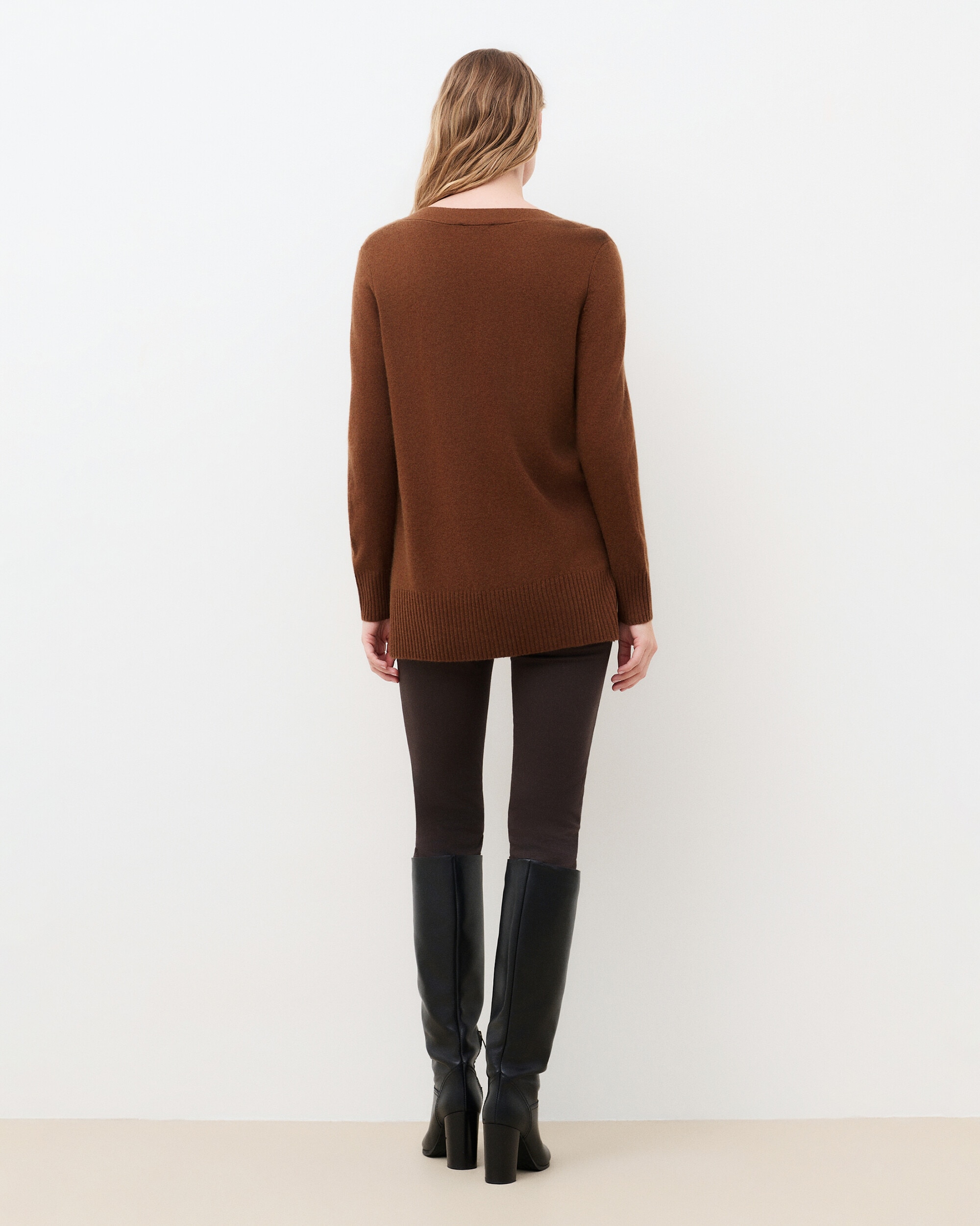 Jersey de mujer con escote pico en cashmere 100% - Caroll - Marrón Marrón-2