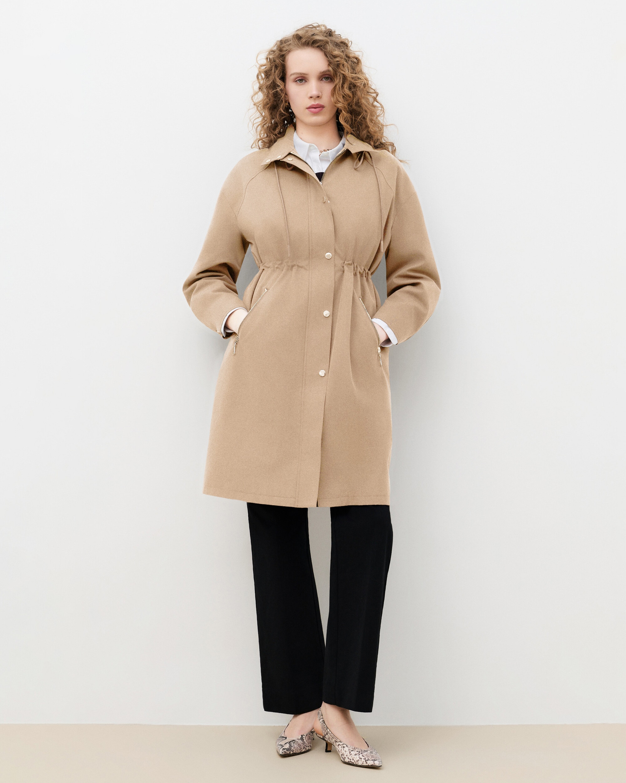 Gabardina de mujer con capucha - Caroll - Camel Camel-1