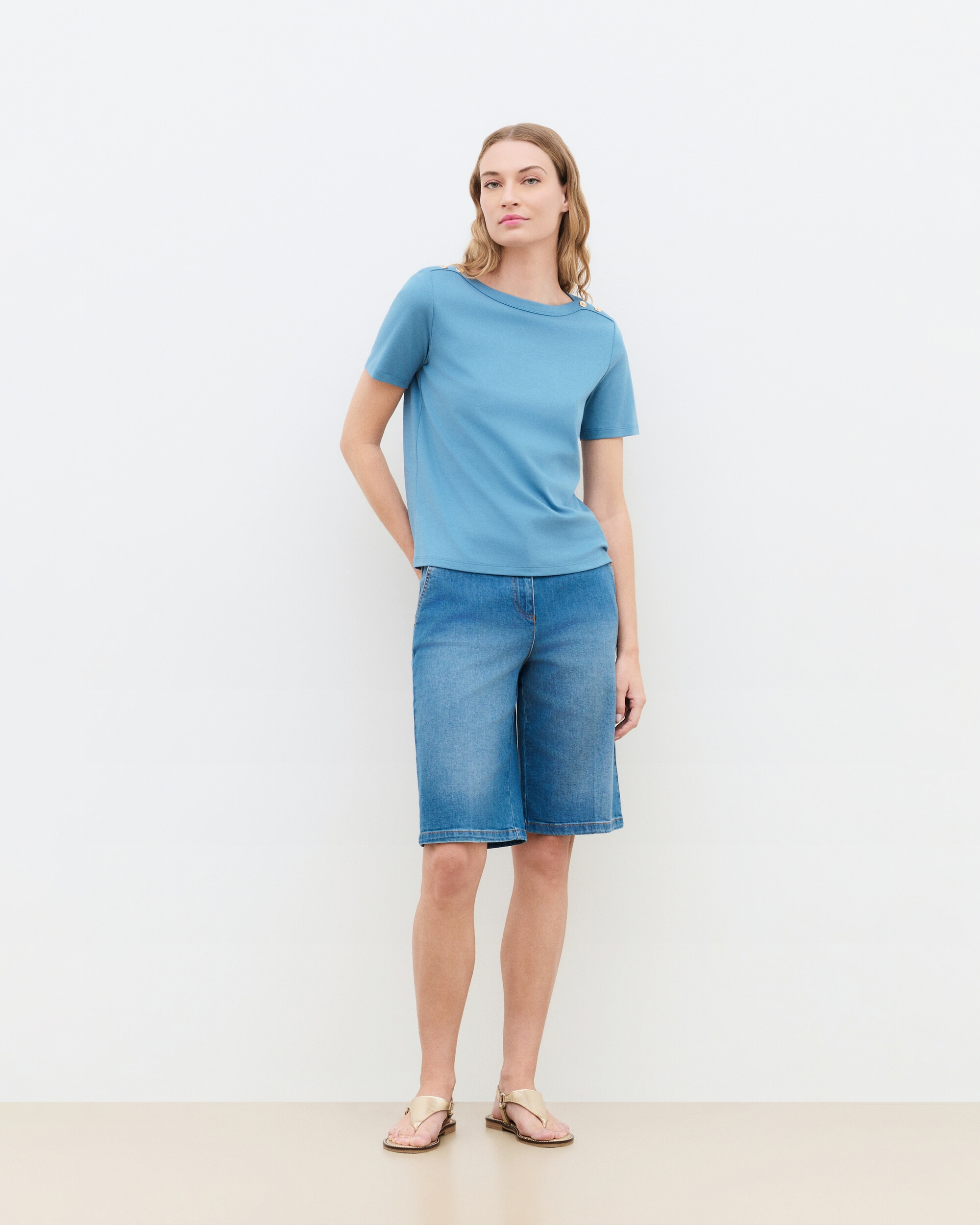 Camiseta de mujer con detalles de botones - Caroll - Azul Azul-1