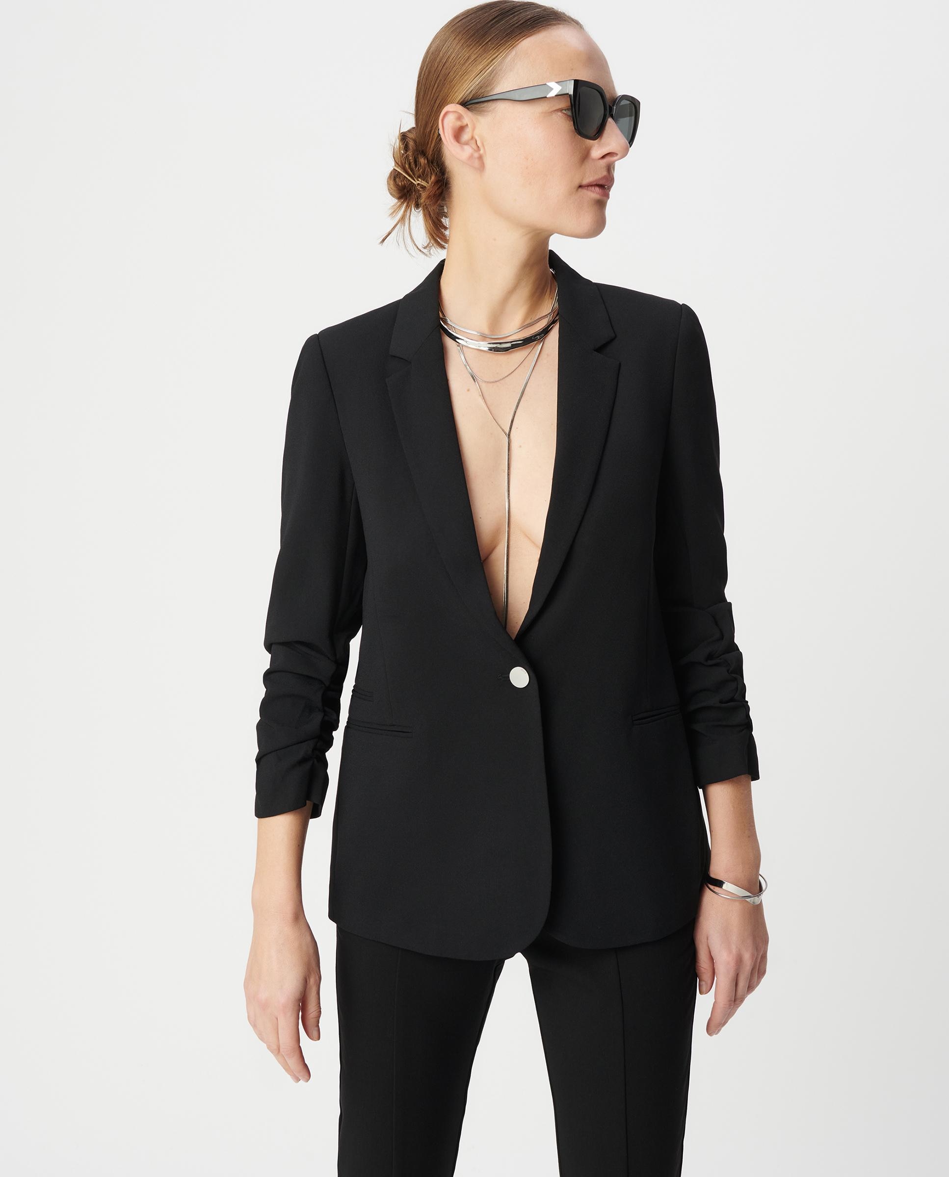 IKKS - Blazer de mujer en crepé con cierre de botón.