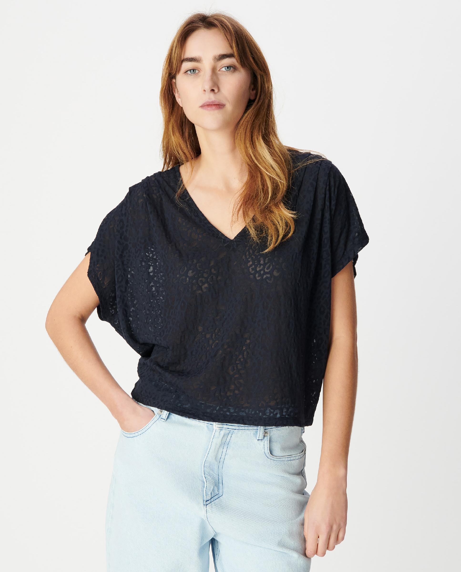 IKKS - Camiseta de mujer holgada con estampado de leopardo a tono.