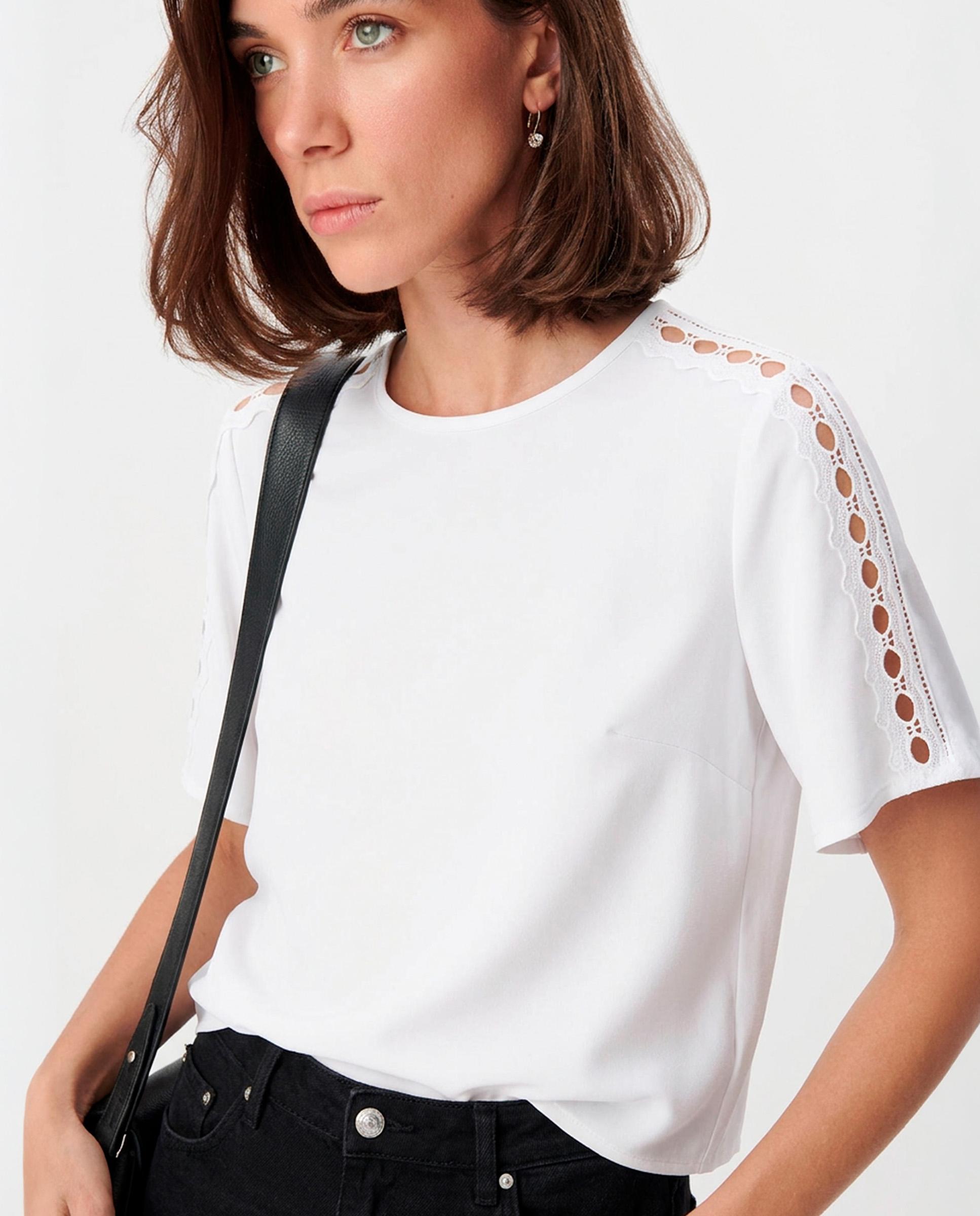 Imagen 4 de Top de mujer fluido con detalle de encaje - IKKS - Blanco roto Blanco roto