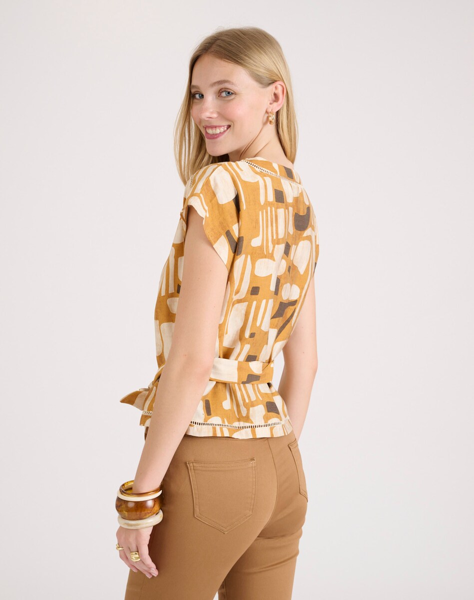 Color Mostaza Blusas Con Una Manga Caida Blusa De Mujer Con Cuello