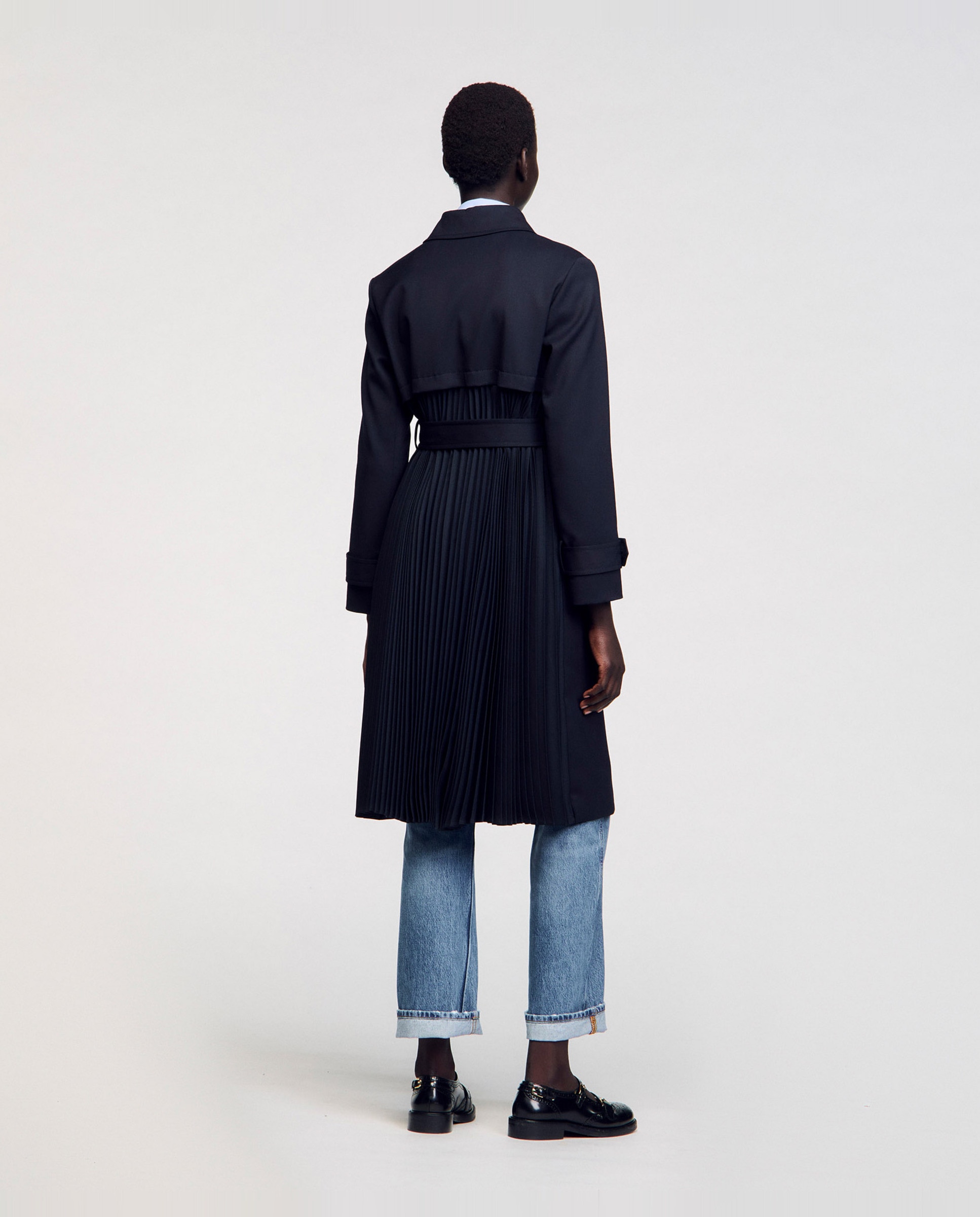 Gabardina de mujer con inserto plisado trasero y cinturón anudable - Sandro - Azul marino Azul marino-2