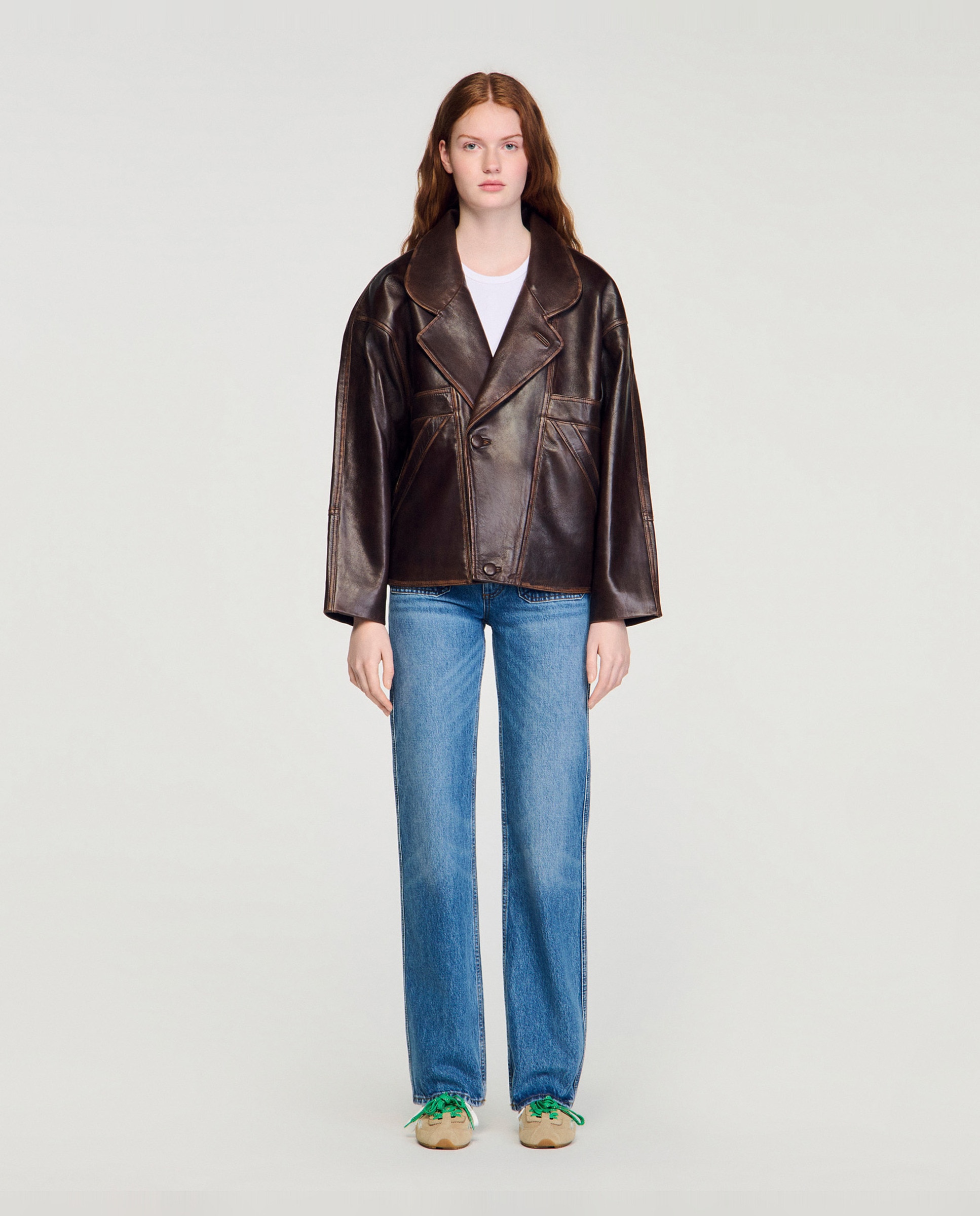 Cazadora de mujer de cuero oversize con cierre cruzado - Sandro - Marrón Marrón-5