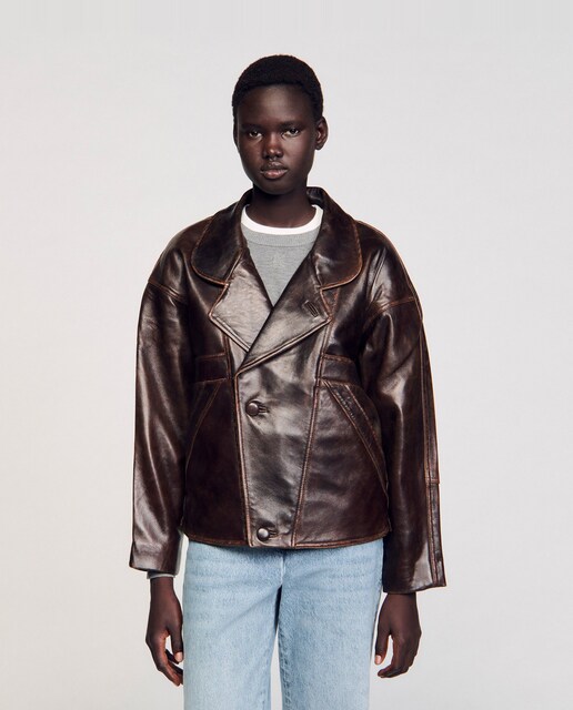 Imagen 0 de Cazadora de mujer de cuero oversize