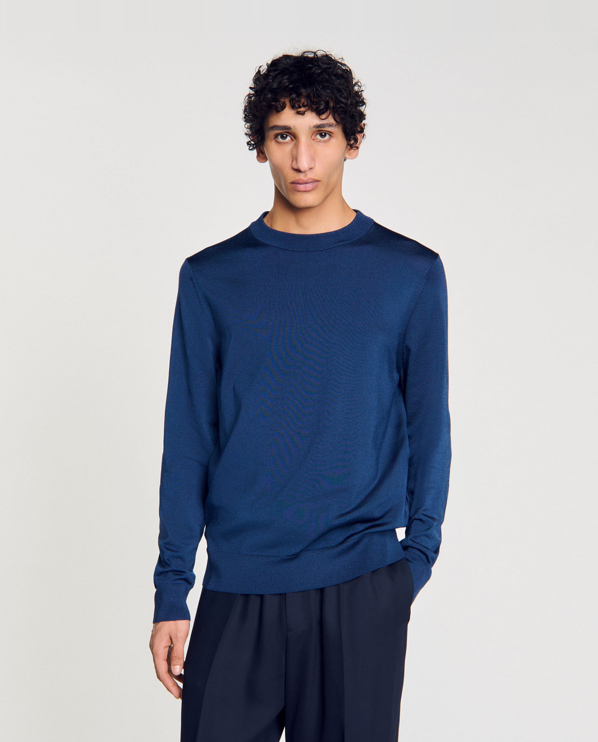 Sandro - Jersey de hombre de cuello redondo de punto fino.