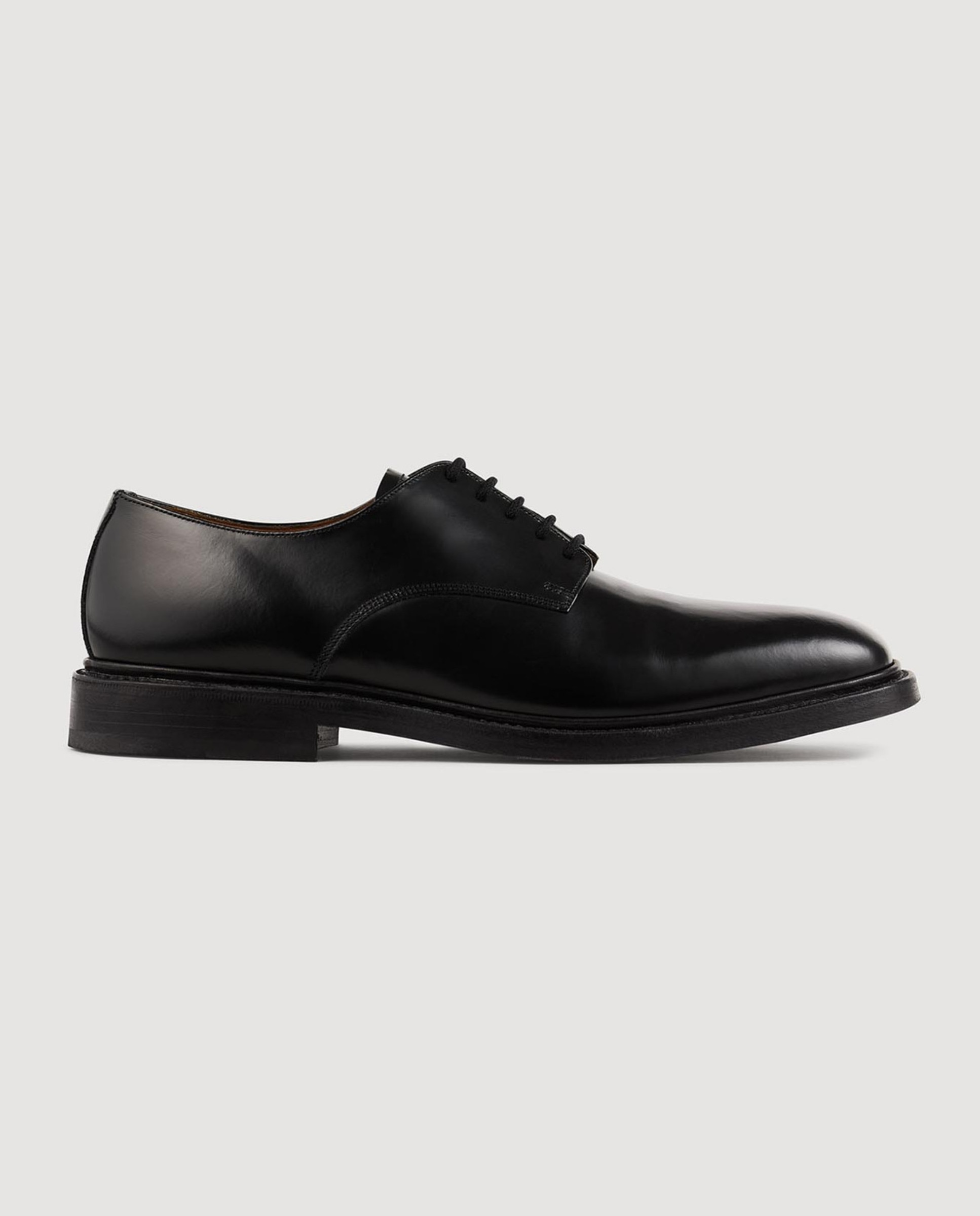 Zapatos de cordones de hombre de charol derby