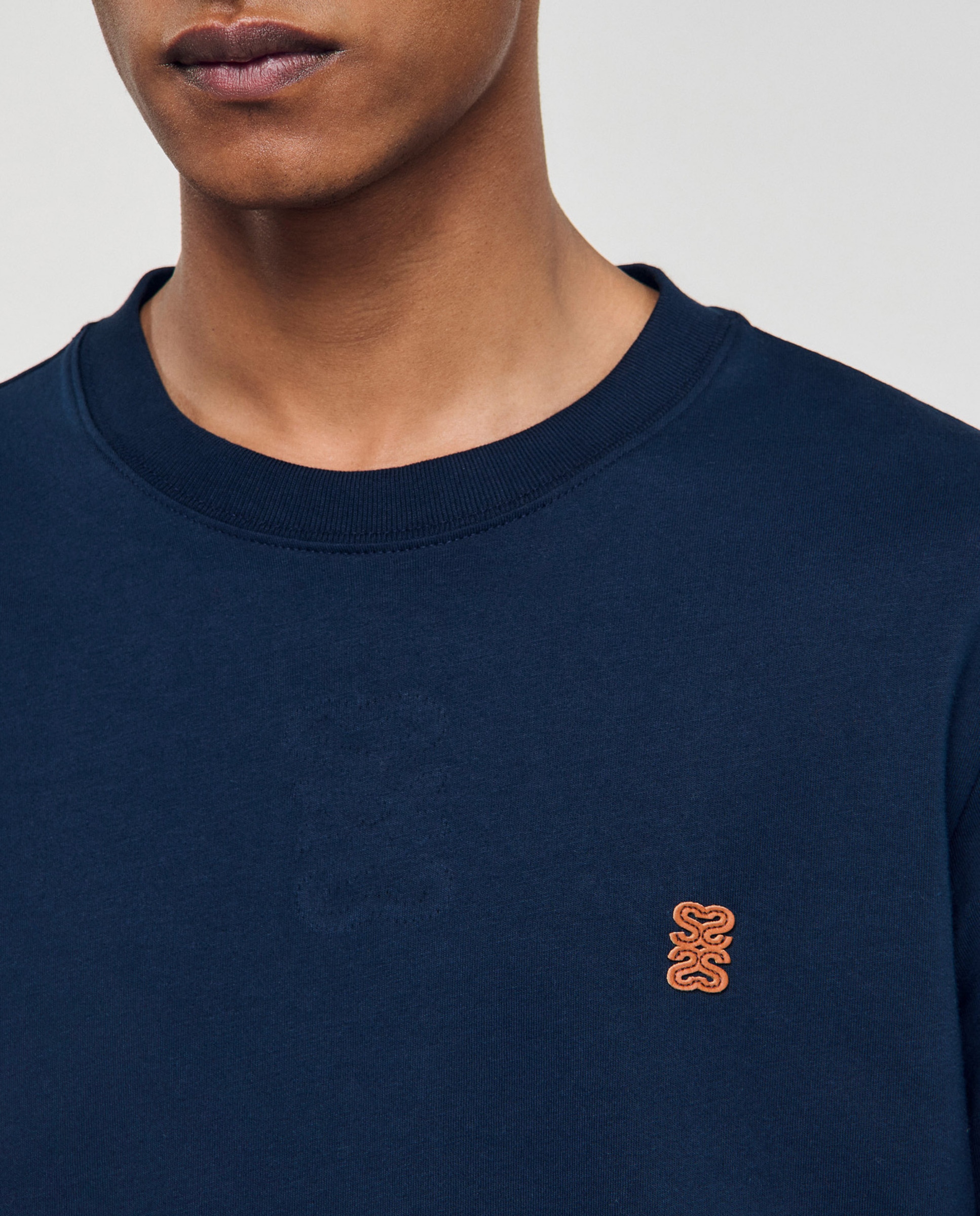 Sudadera sin capucha de hombre con parche de cuero y cuello redondo - Sandro - Azul marino Azul marino-4
