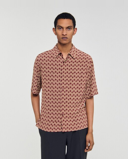 Imagen 0 de Camisa fluida de hombre con estampado de cuerda, manga corta y cuello clásico