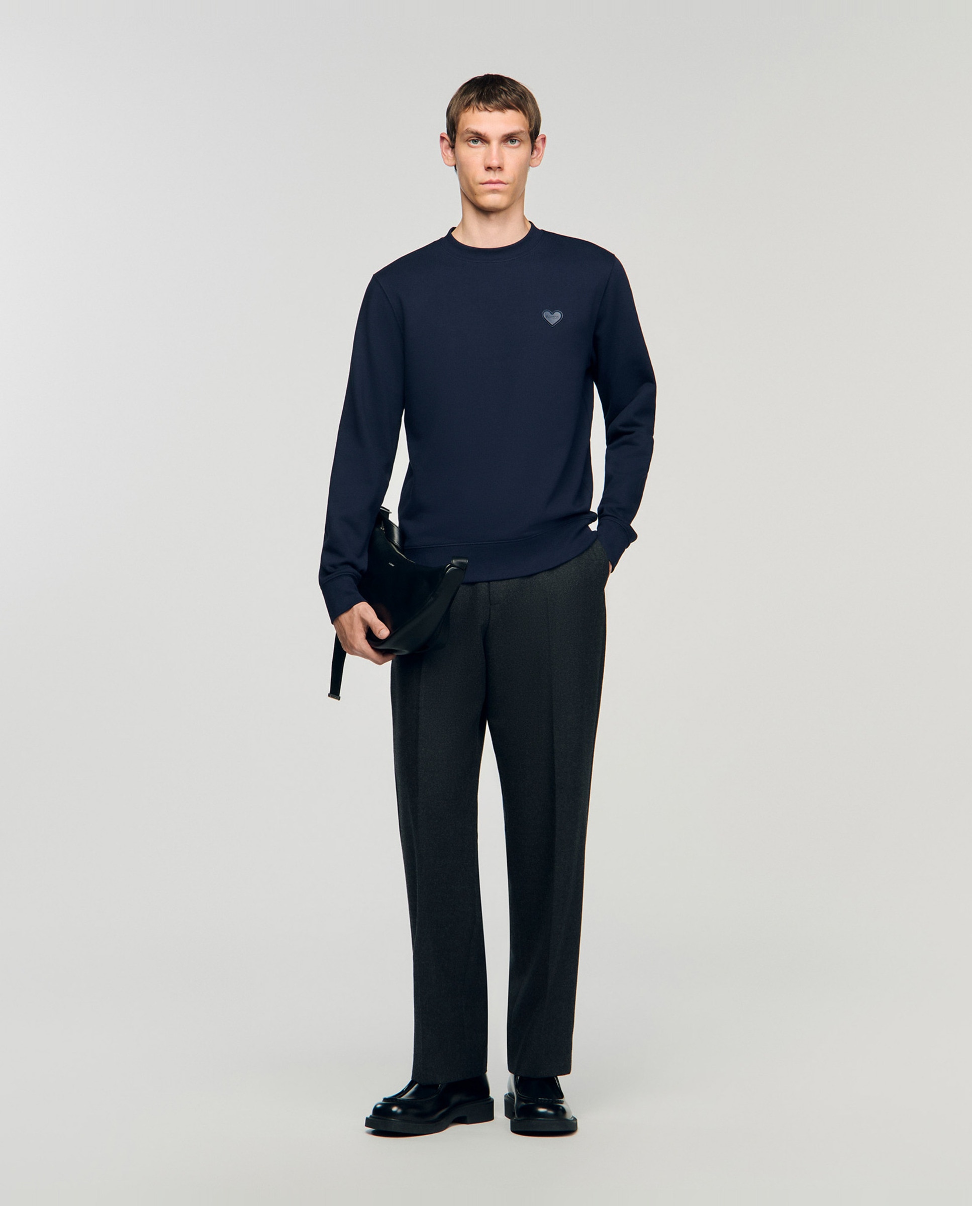 Sudadera sin capucha de hombre con parche de corazón y cuello redondo - Sandro - Azul marino Azul marino-4