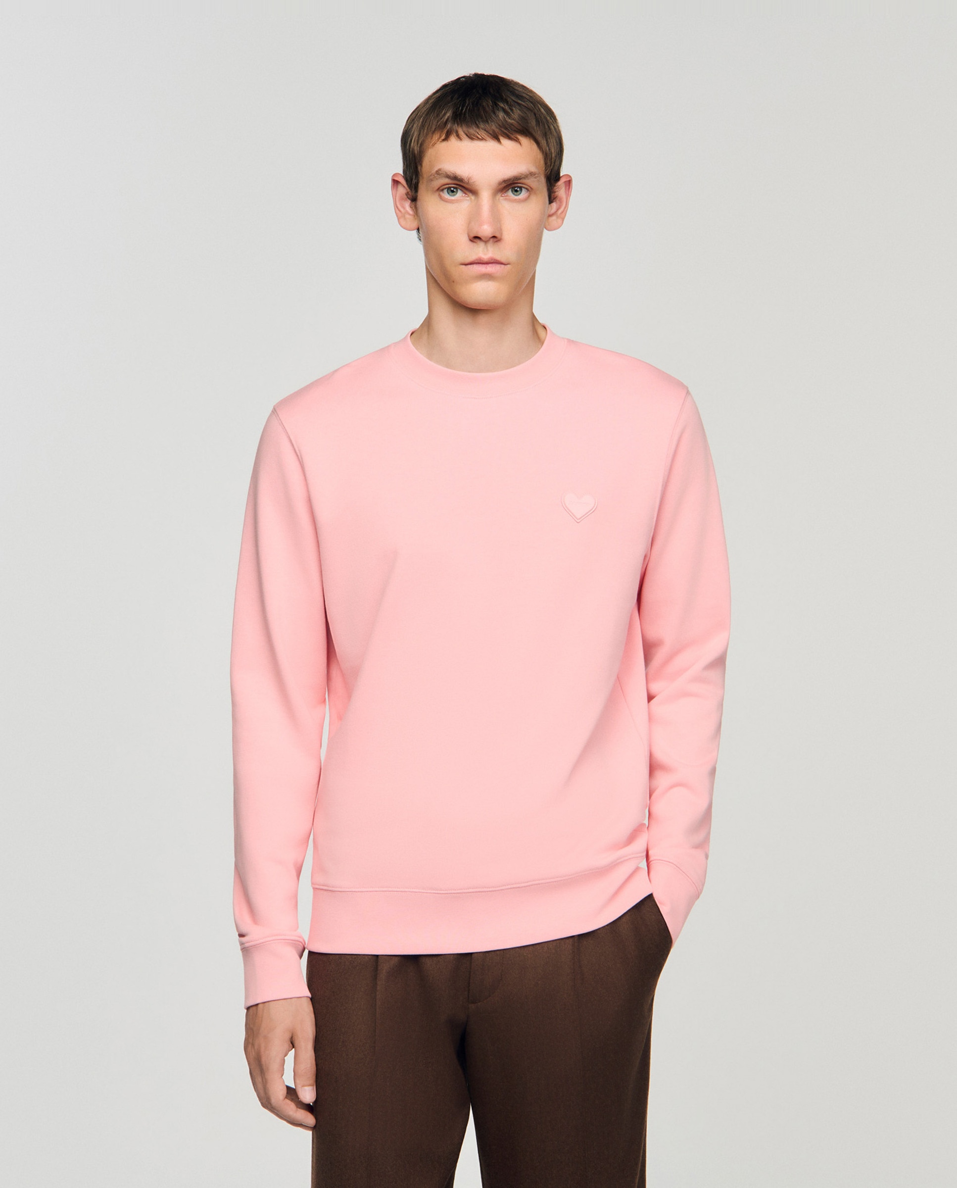 Sudadera sin capucha de hombre con parche de corazón y cuello redondo - Sandro - Rosa Rosa-1