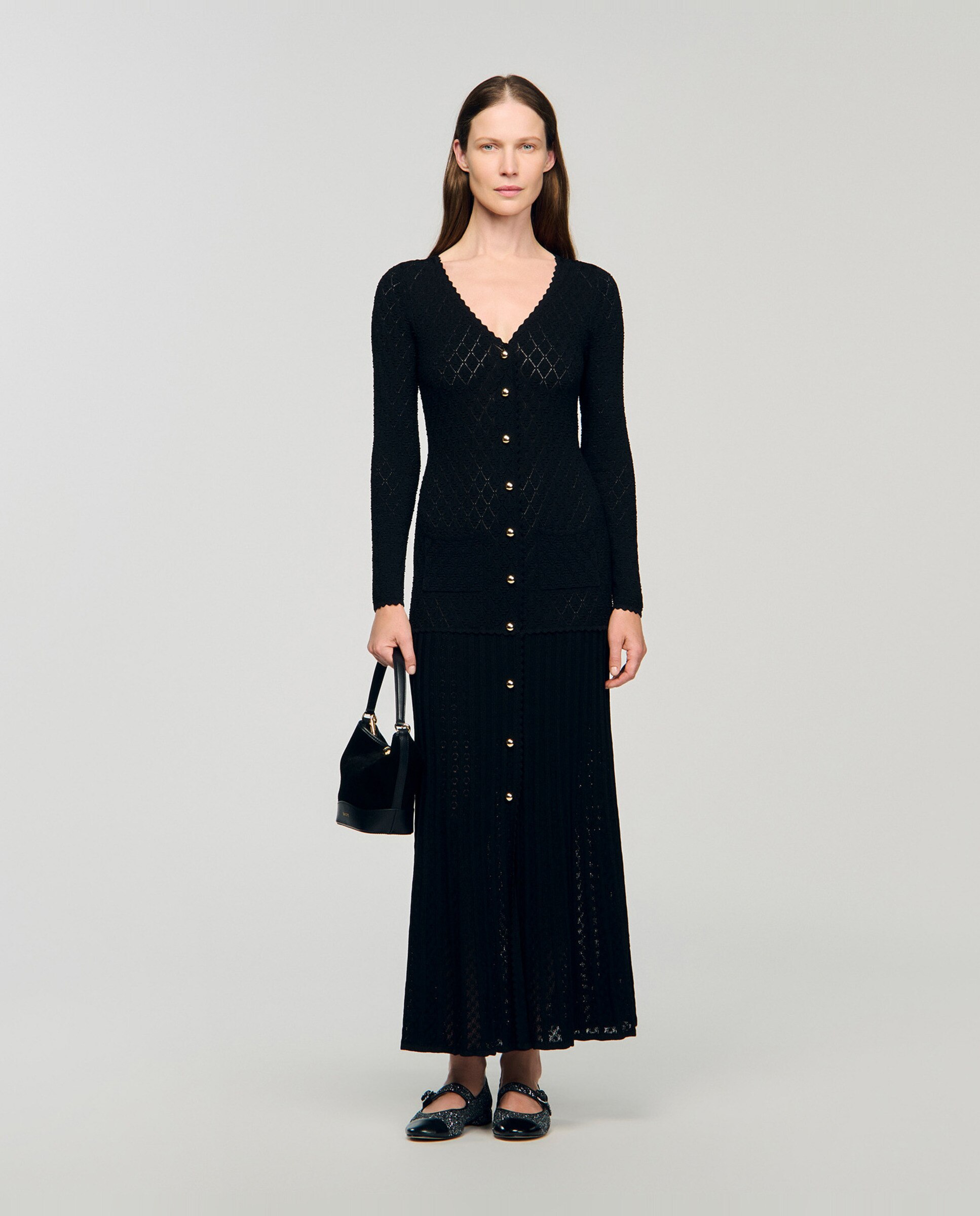 Vestido largo de punto de fantasía con cuello en v y bajo acampanado - Sandro - Negro Negro-3