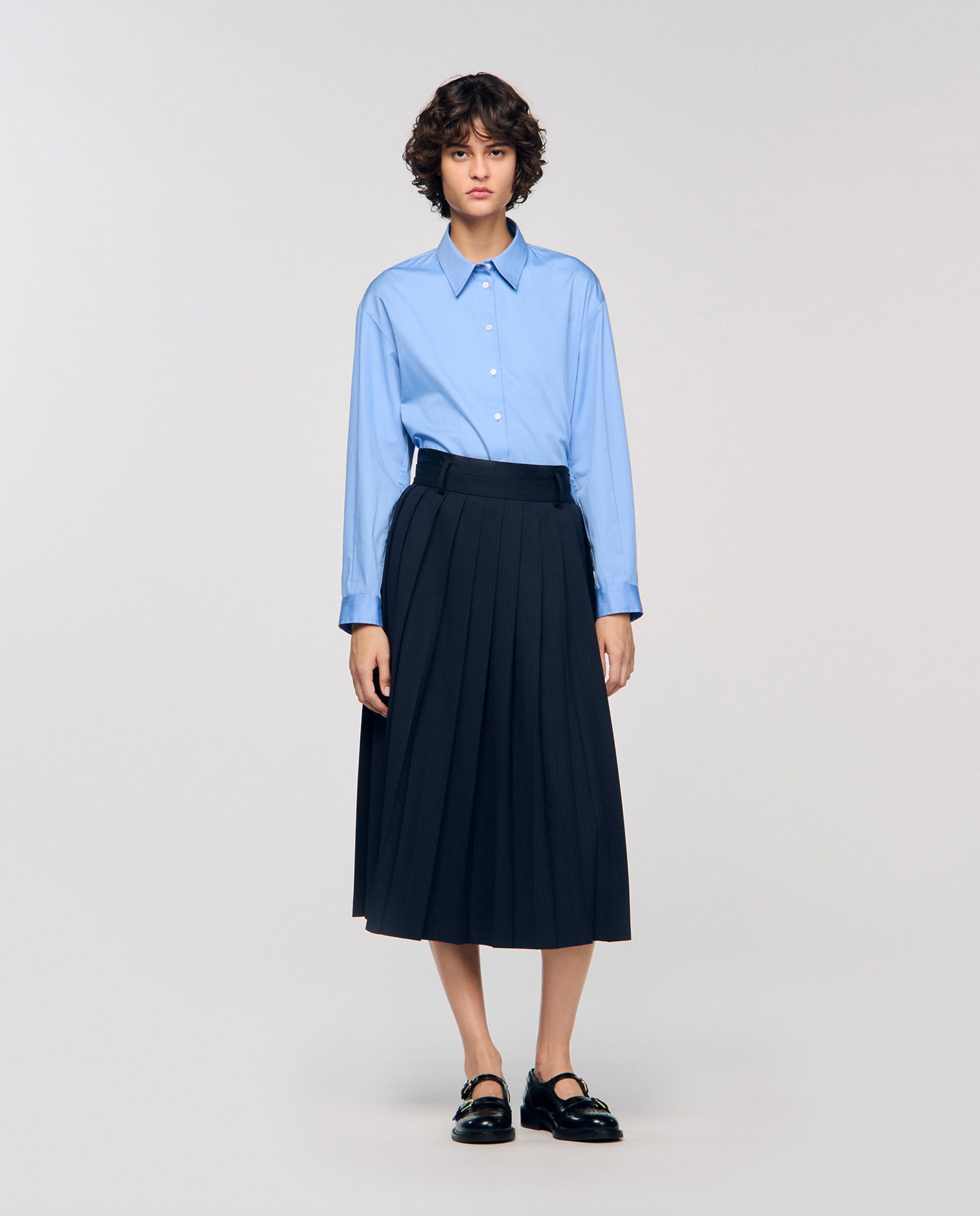 Sandro - Falda midi plisada con rayas.