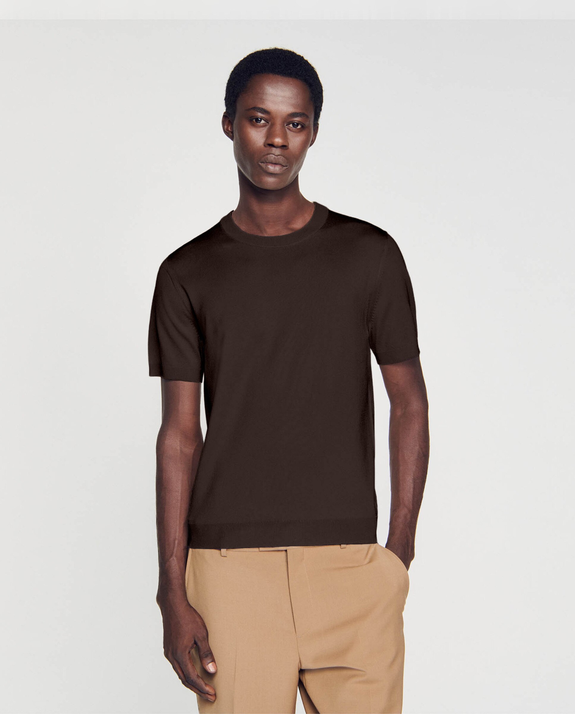 Imagen 0 de Camiseta de manga corta de hombre de punto cuello redondo Marrón oscuro