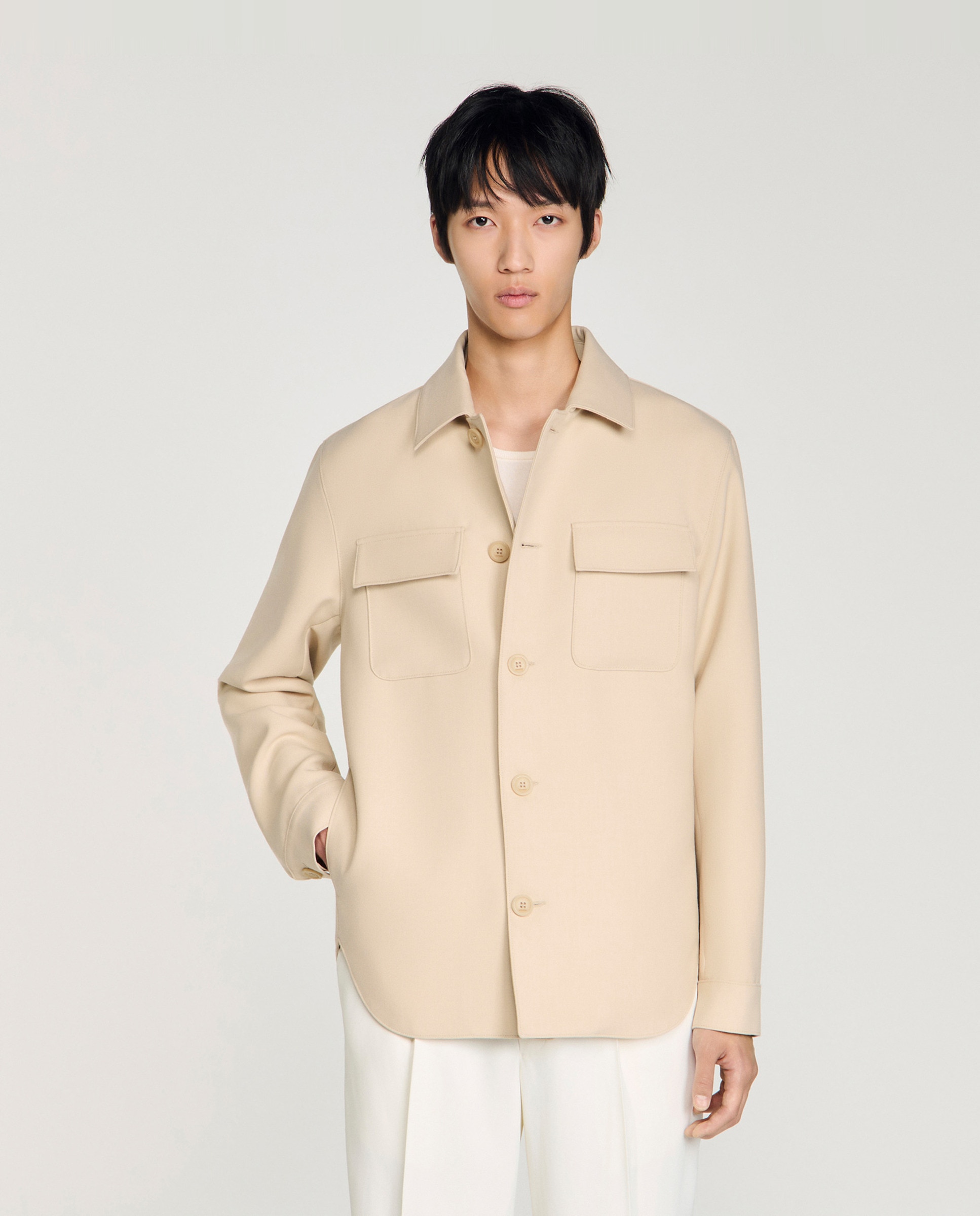 Sobrecamisa de hombre con botones y bolsillos