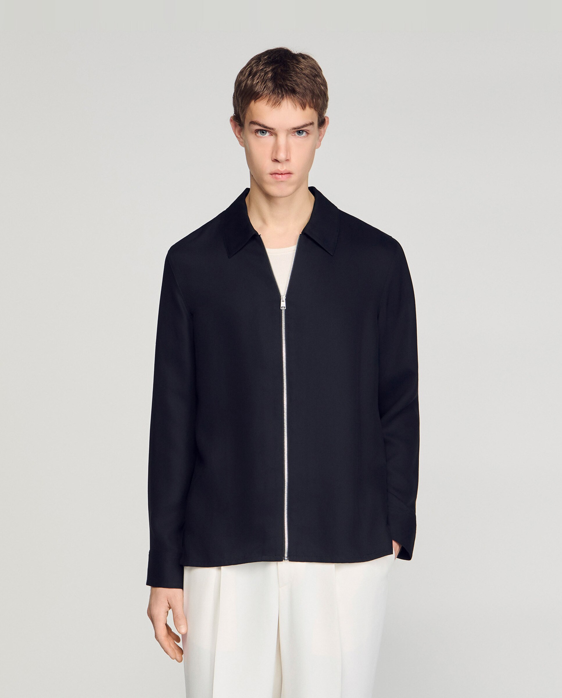 Camisa fluida de hombre corte clásico con cuello pajarita y cierre de cremallera - Sandro - Negro Negro-1