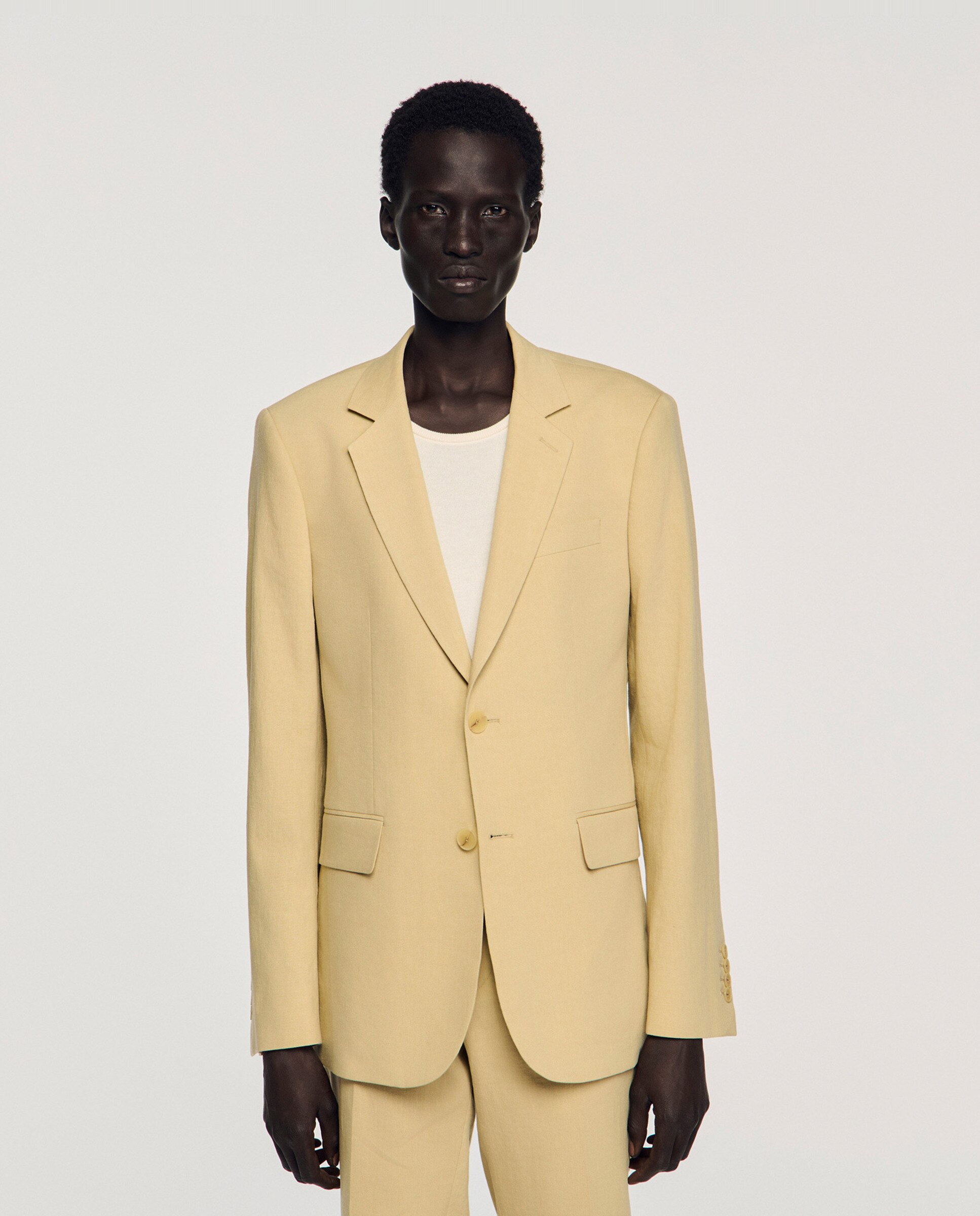 Imagen 0 de Chaqueta de traje para hombre de corte clásico en lino Arena