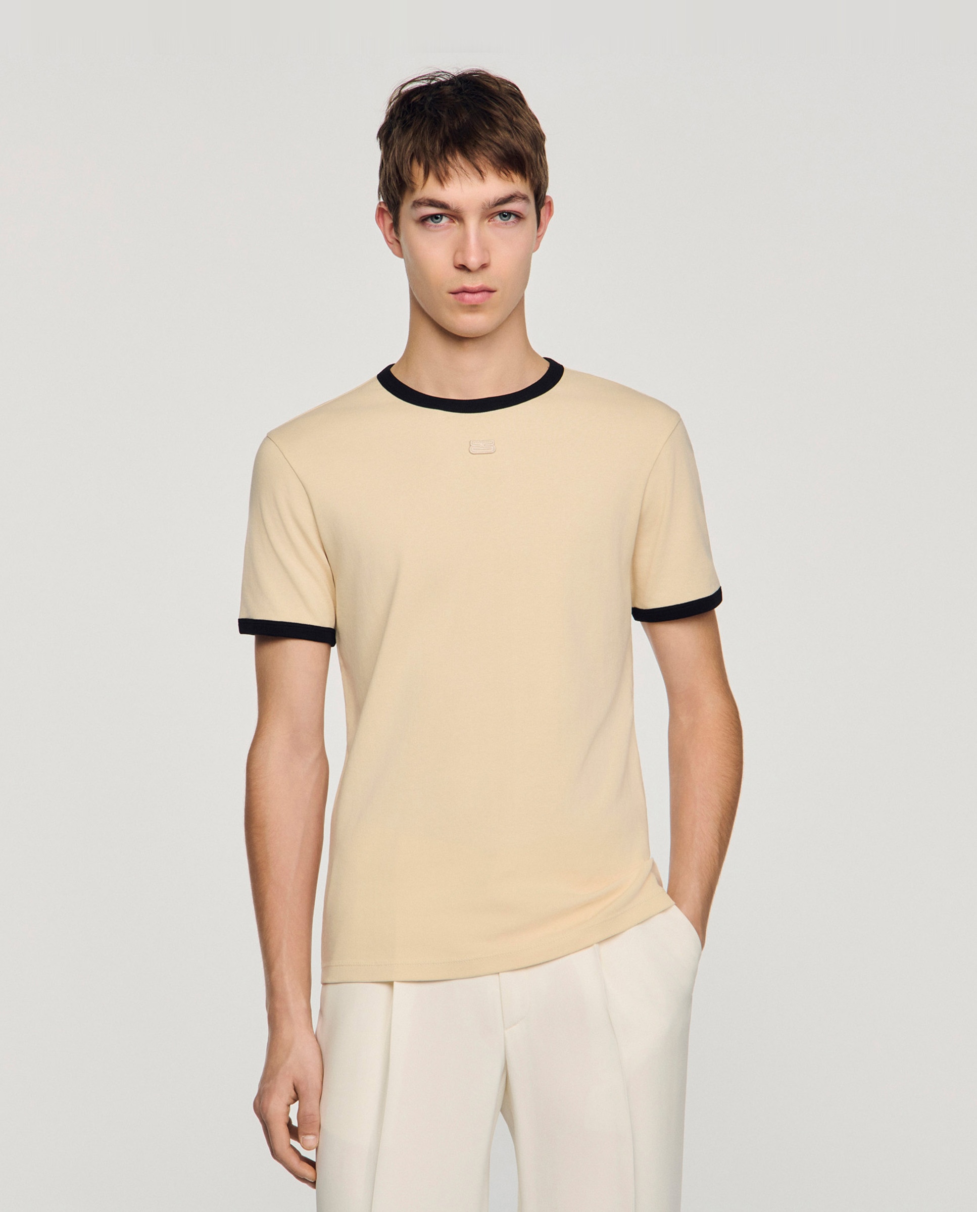 Camiseta de manga corta de hombre con parche y bordes contraste - Sandro - Arena Arena-1