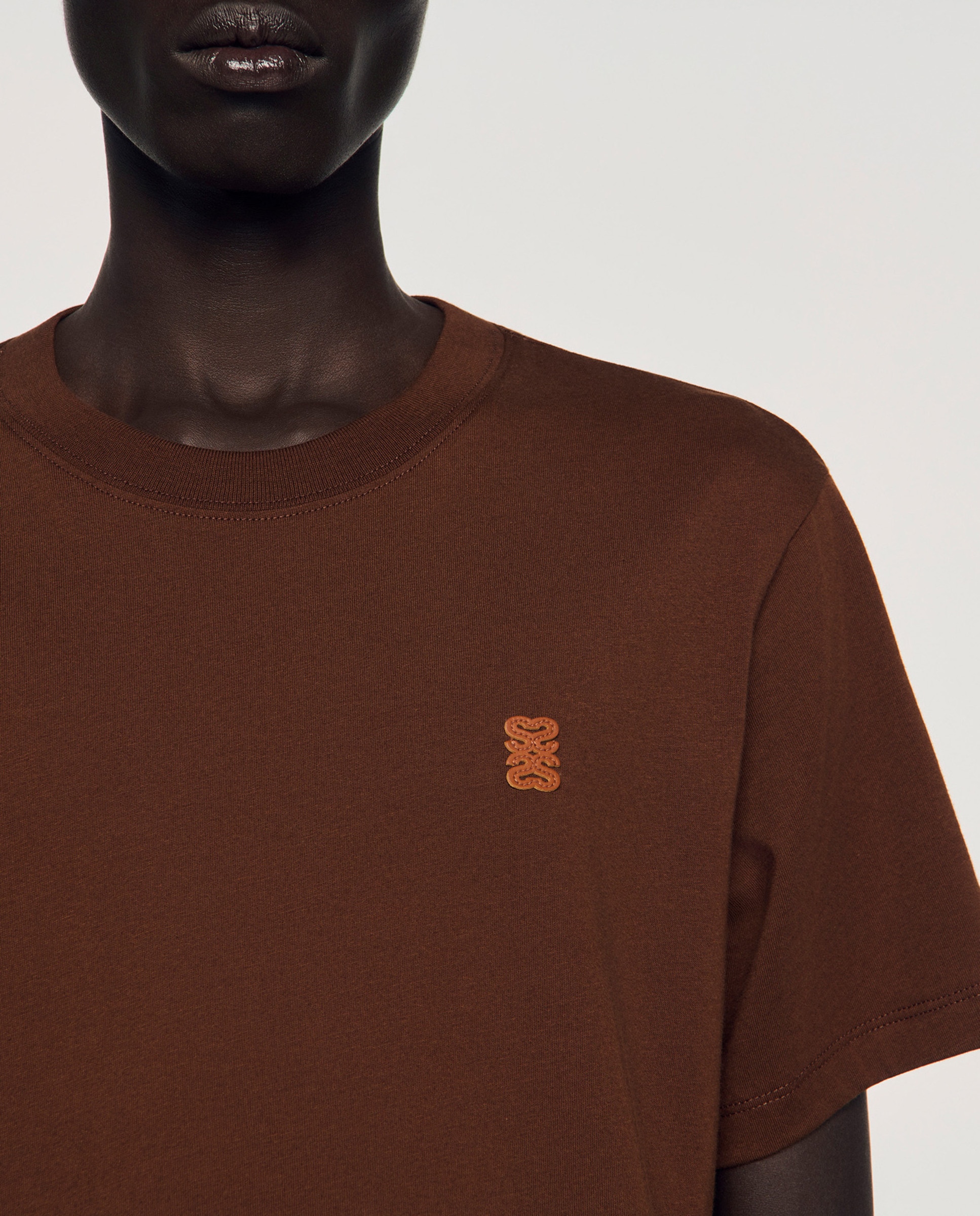 Sudadera sin capucha de hombre con parche de cuero y cuello redondo - Sandro - Marrón oscuro Marrón oscuro-5