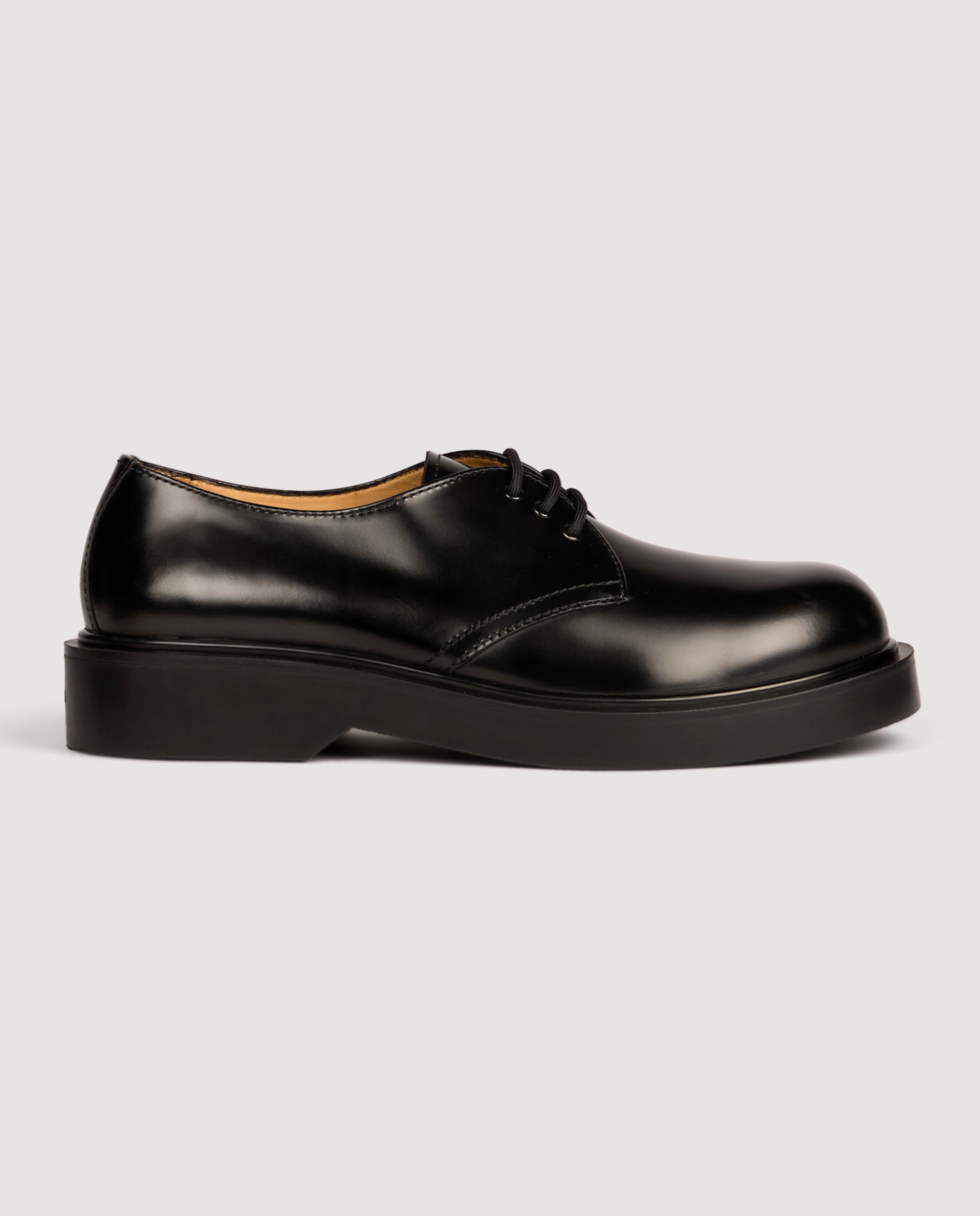 Sandro - Zapatos de cordones de hombre de charol con puntera redonda.