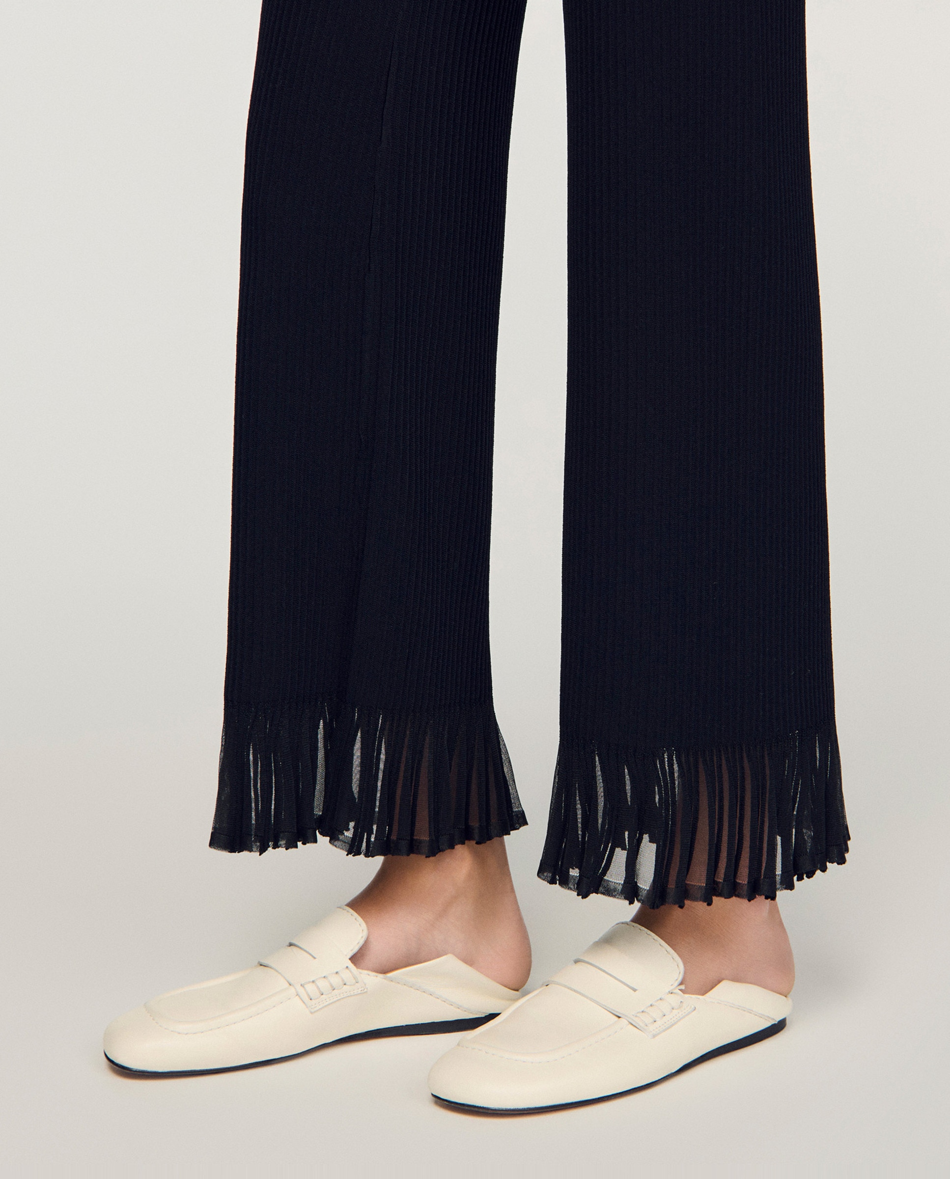 Pantalón de mujer recto con volantes - Sandro - Negro Negro-4