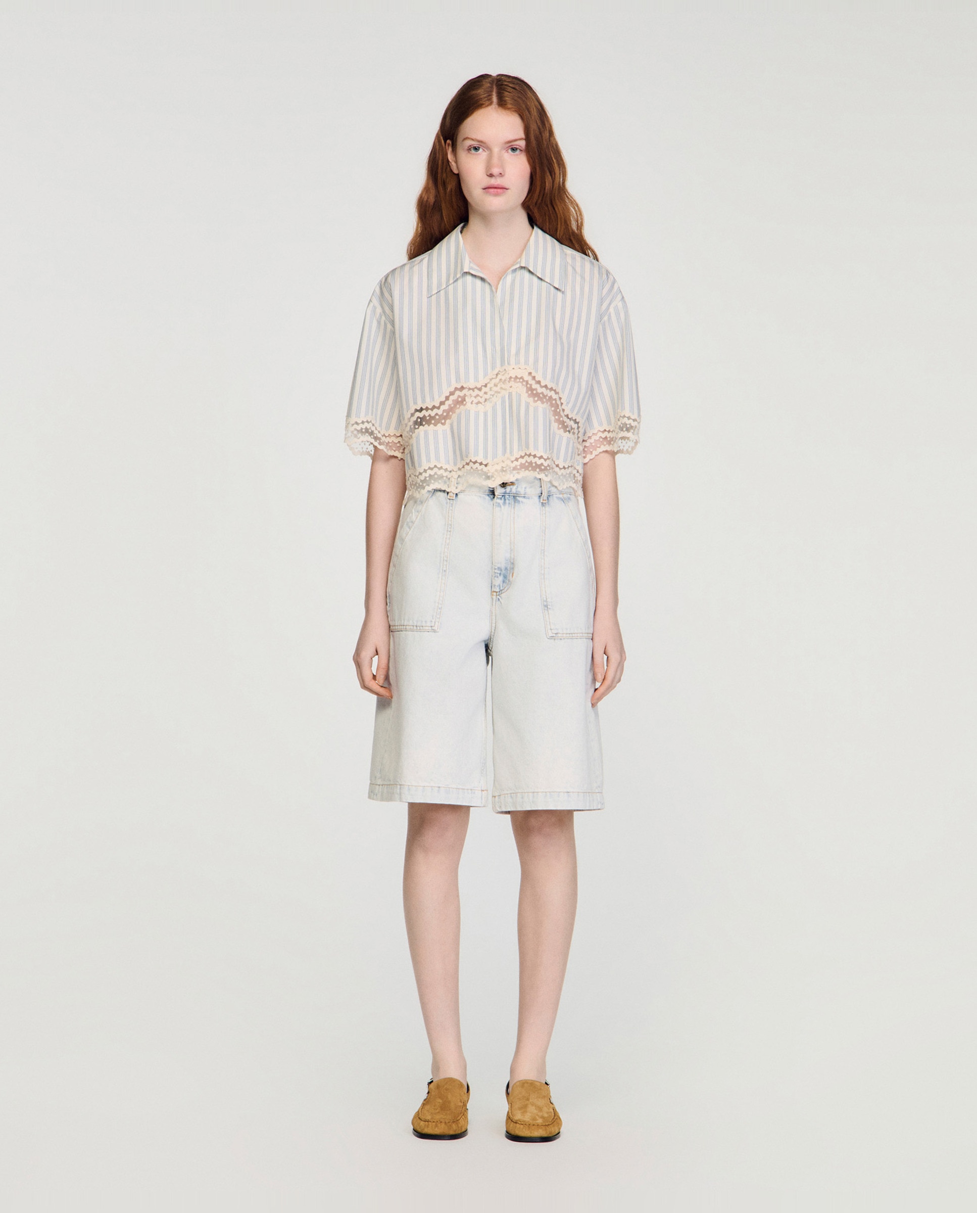 Sandro - Camisa de mujer de corte ancho corta 100% algodón a rayas.