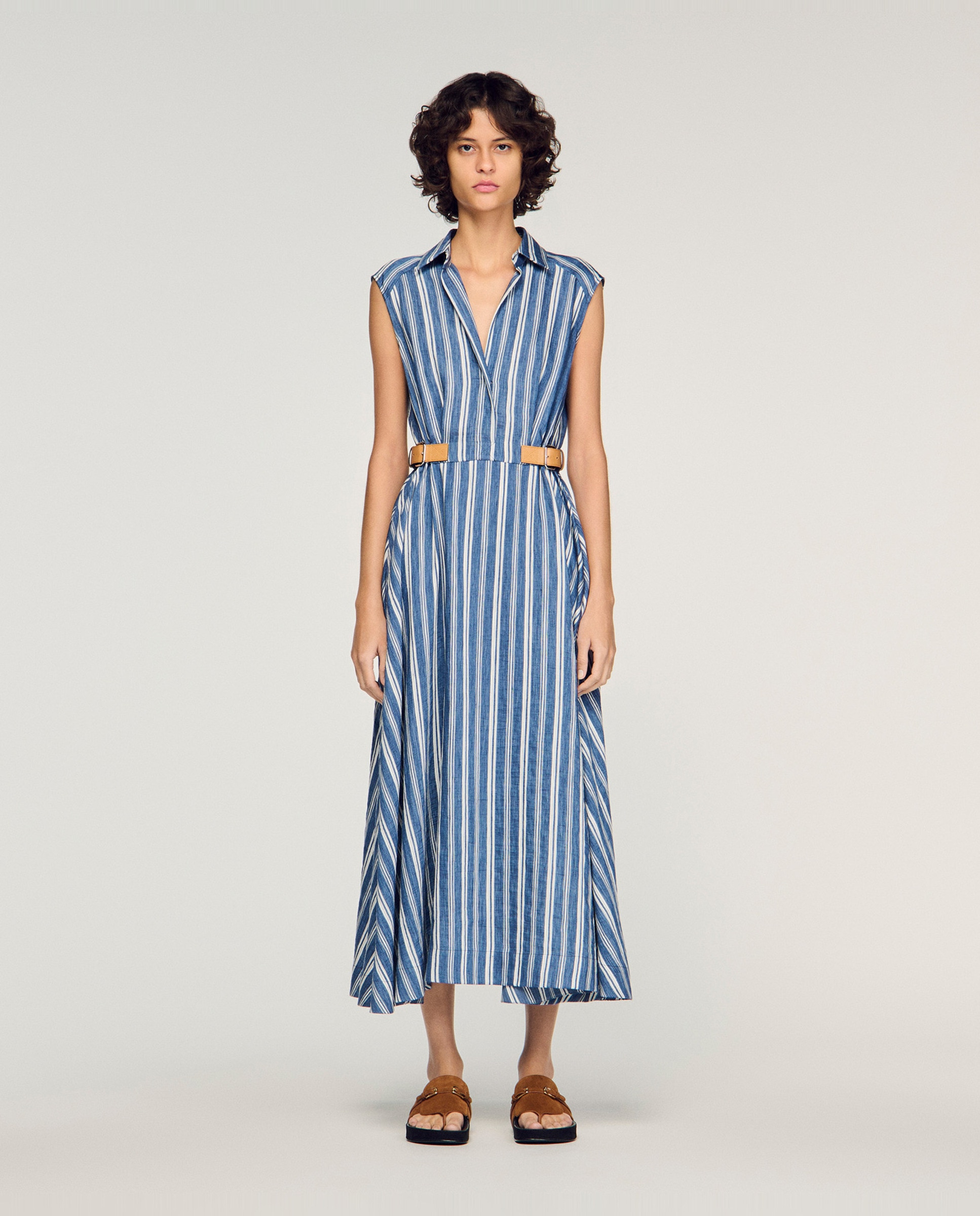 Sandro - Vestido midi de rayas con piel.