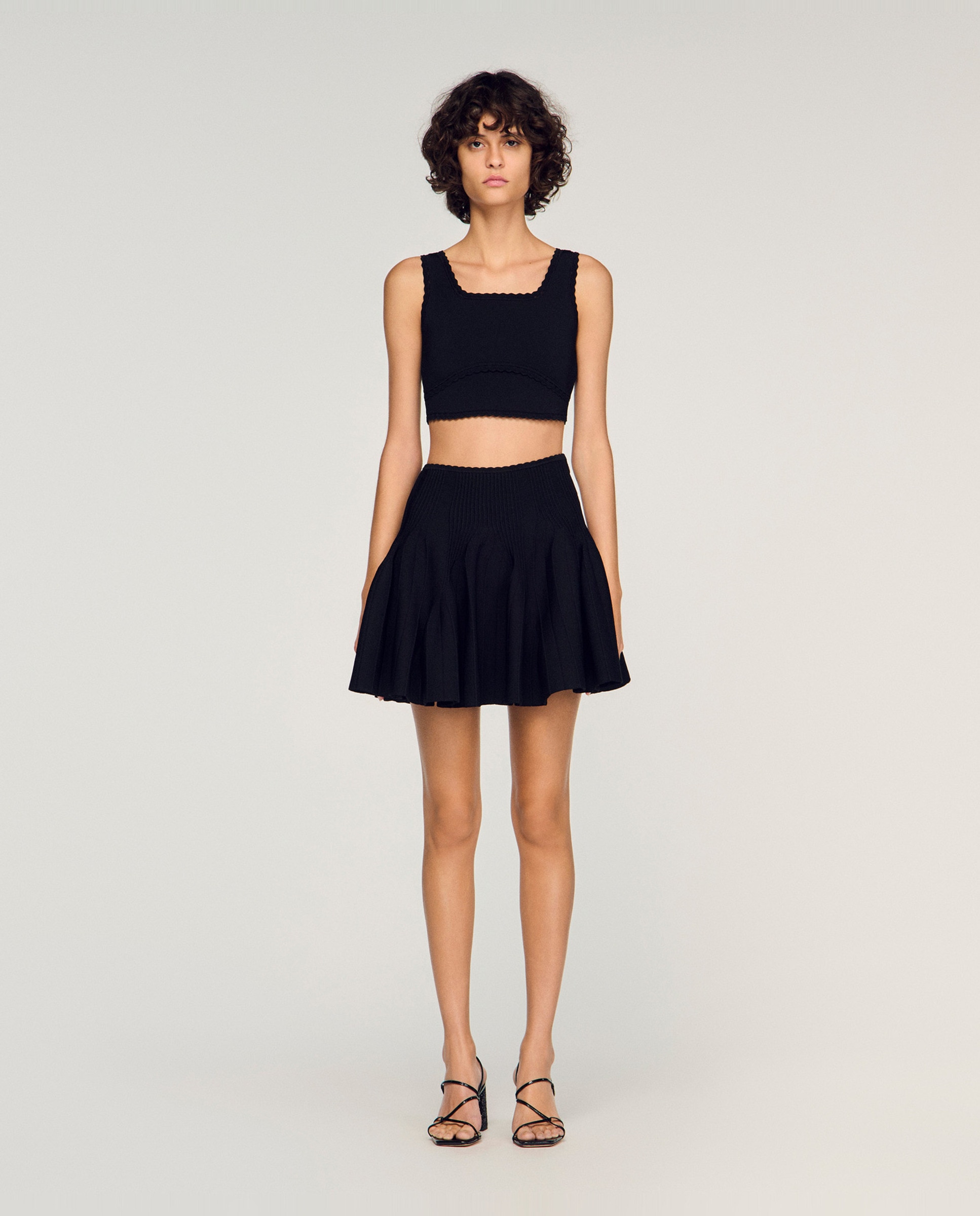 Falda de punto skater corta de talle alto con nesgas - Sandro - Negro Negro-1