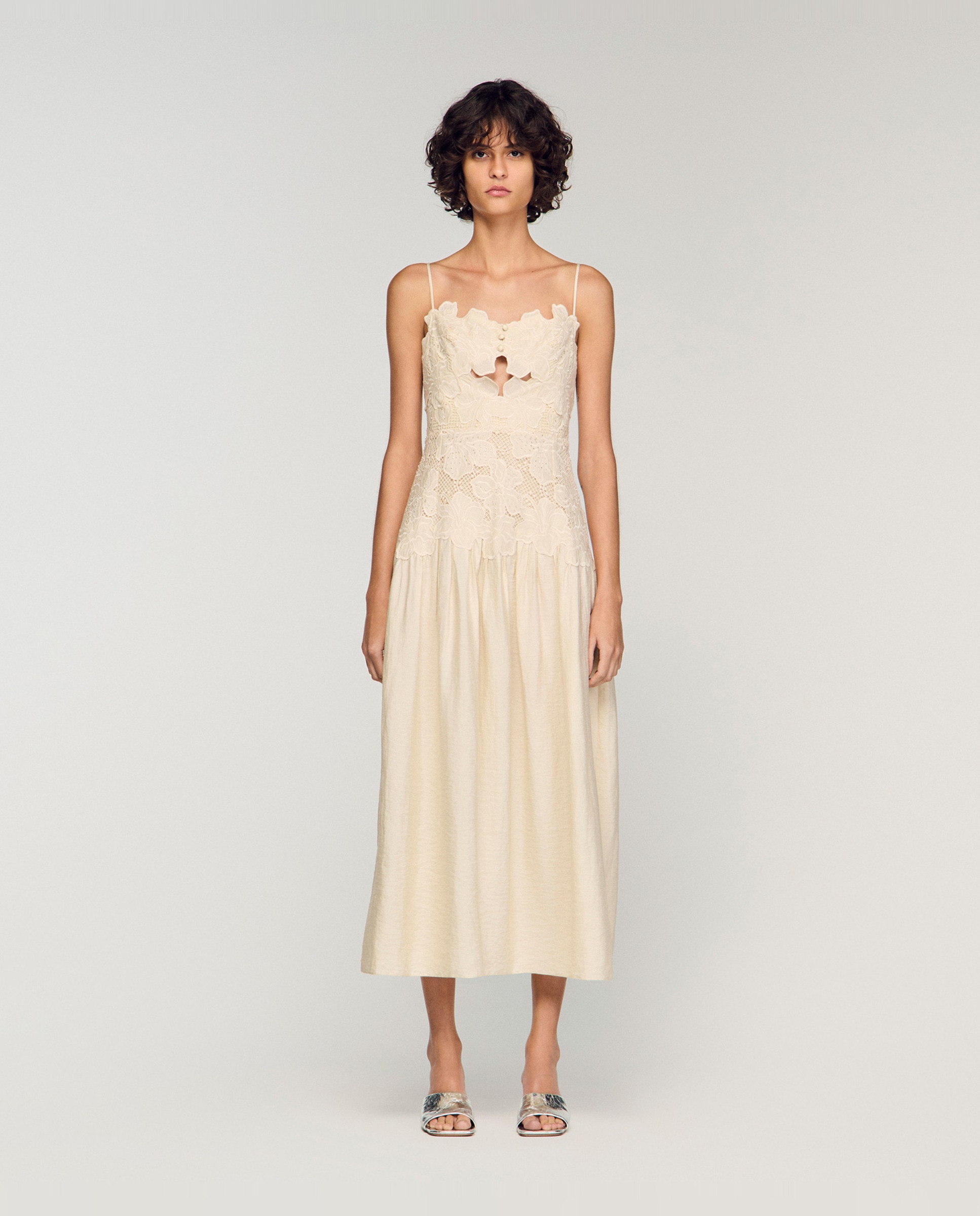Sandro - Vestido largo bustier de guipur floral.
