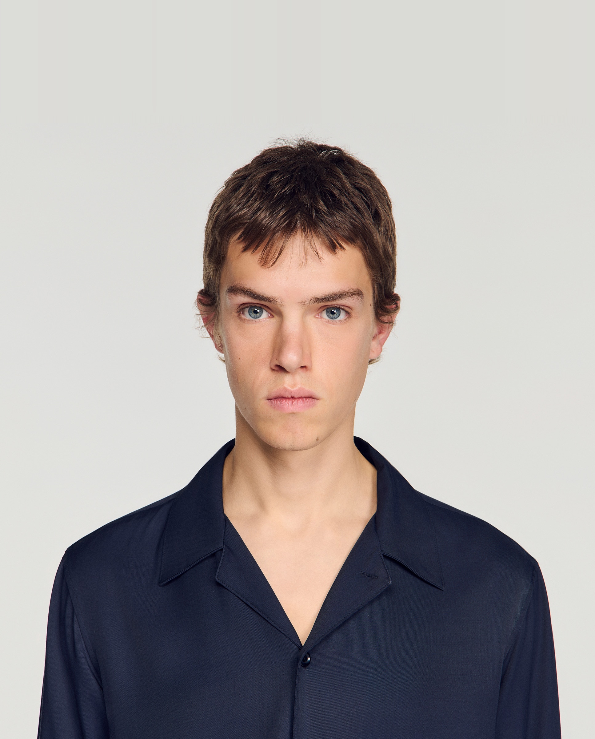 Camisa de hombre fluida cuello italiano manga larga - Sandro - Azul marino Azul marino-4