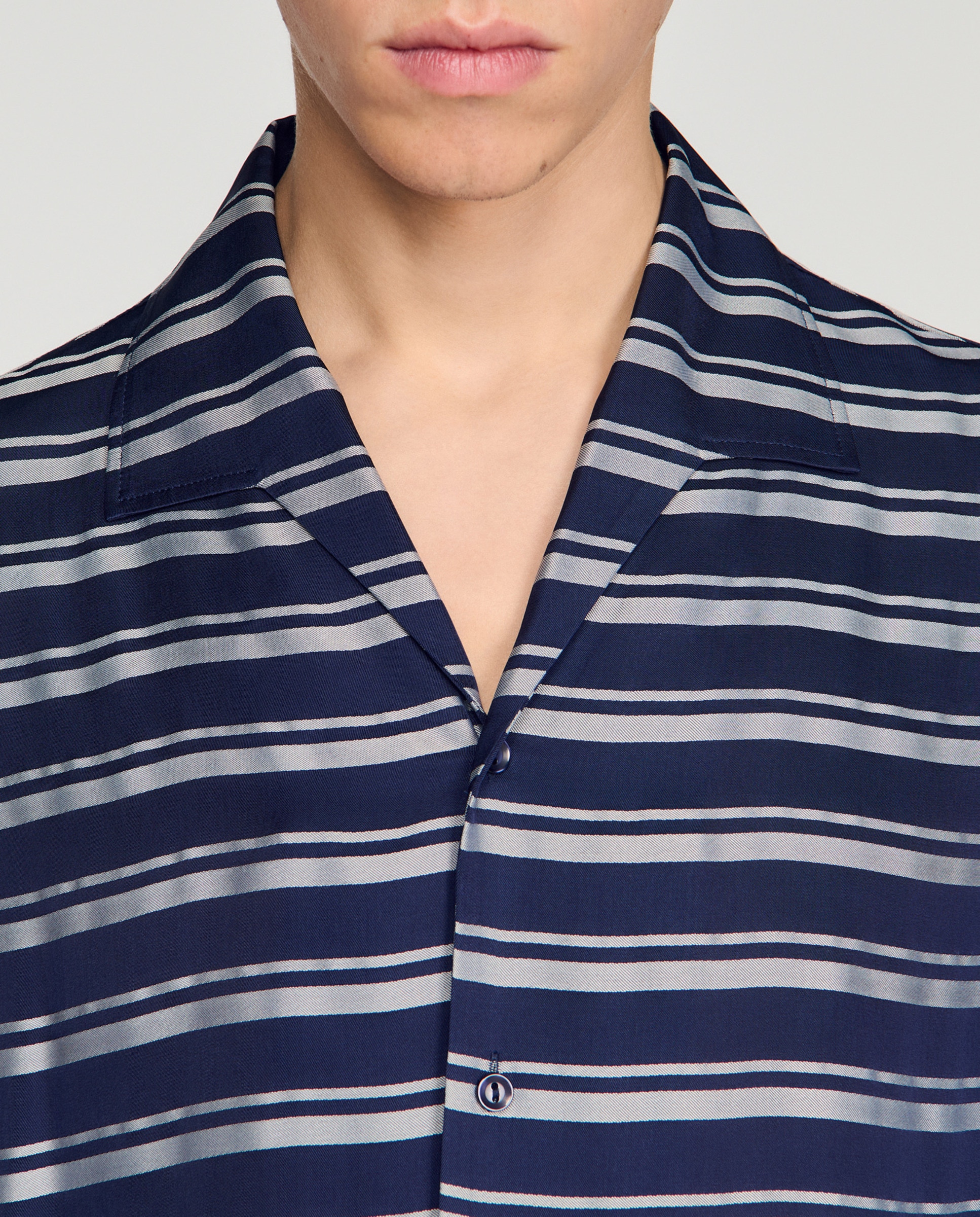 Camisa de hombre corte ancho rayas cuello barco - Sandro - Azul marino Azul marino-5
