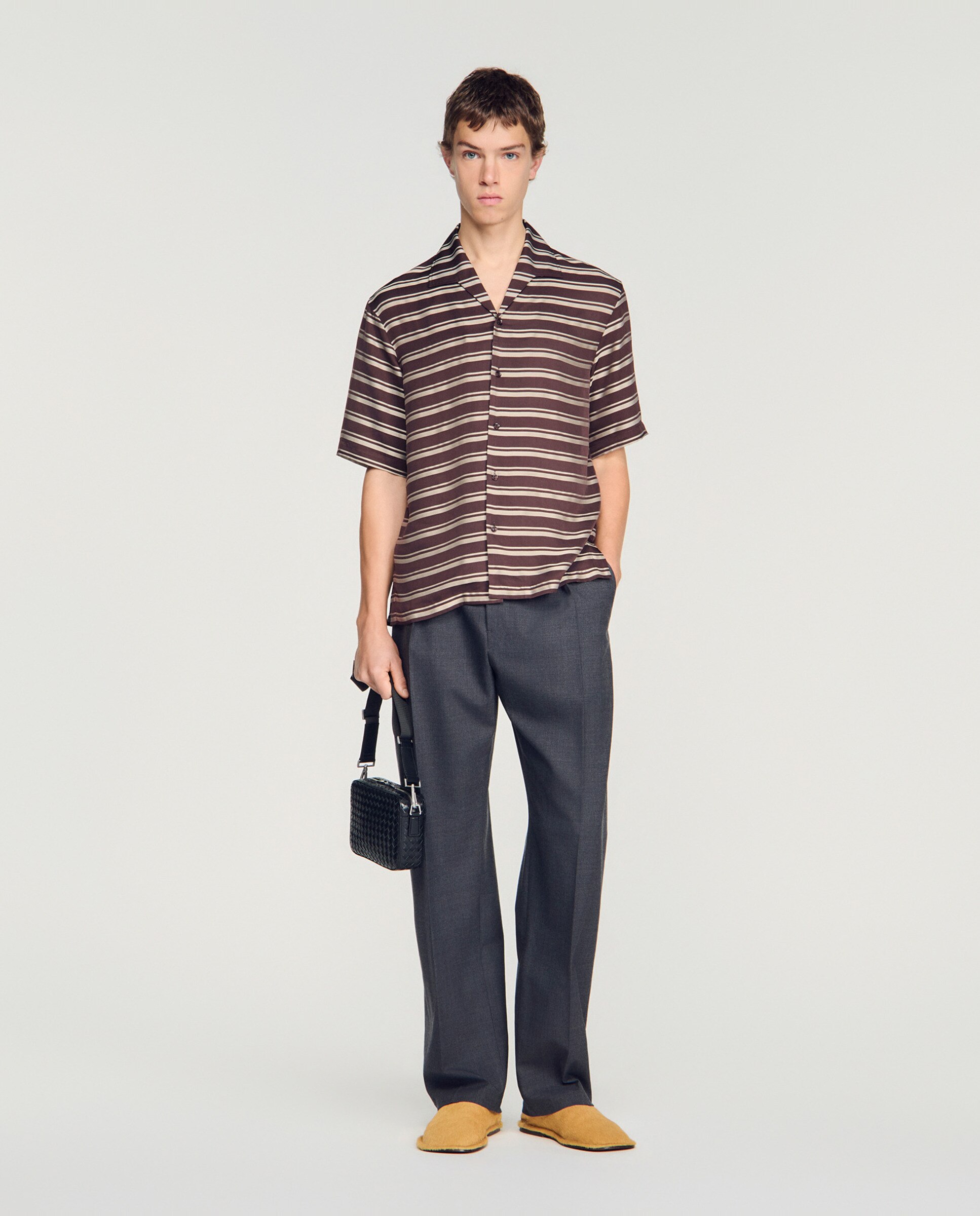 Camisa de hombre corte ancho rayas cuello barco - Sandro - Marrón oscuro Marrón oscuro-4