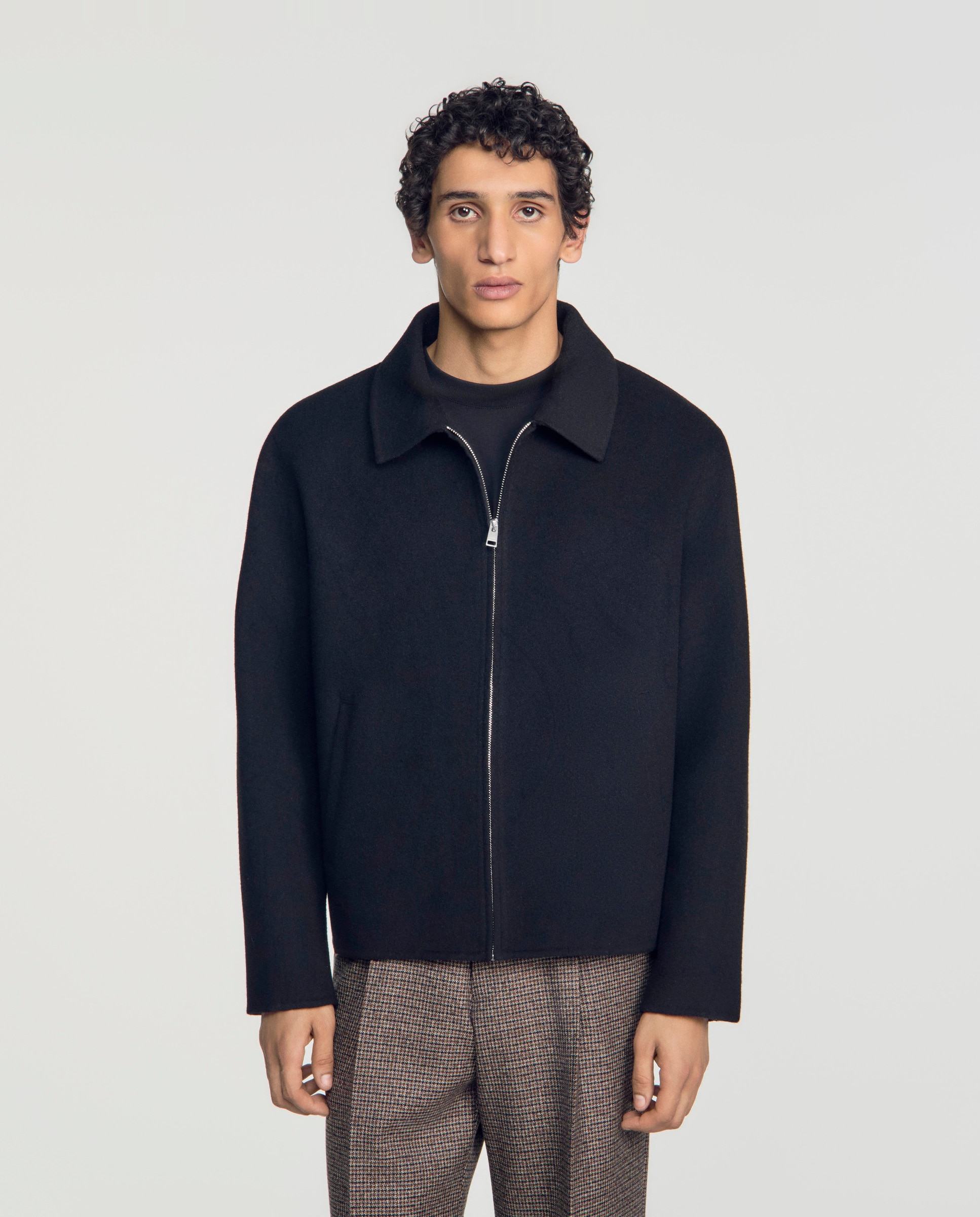 Imagen 0 de Cazadora de piel de hombre con cremallera y cuello camisero Negro