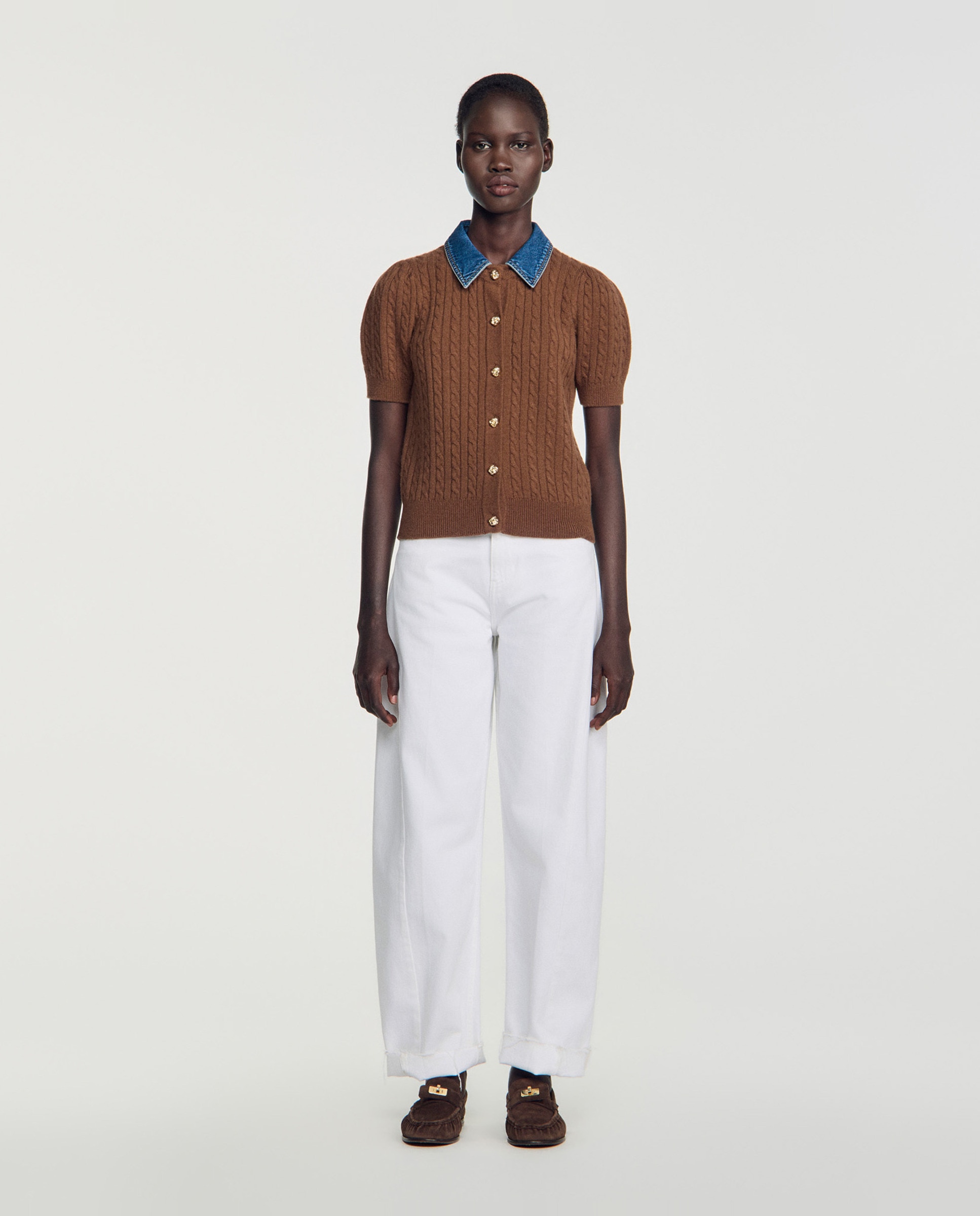 Cárdigan de punto trenzado de mujer con manga corta y cuello desmontable de denim - Sandro - Marrón Marrón-3