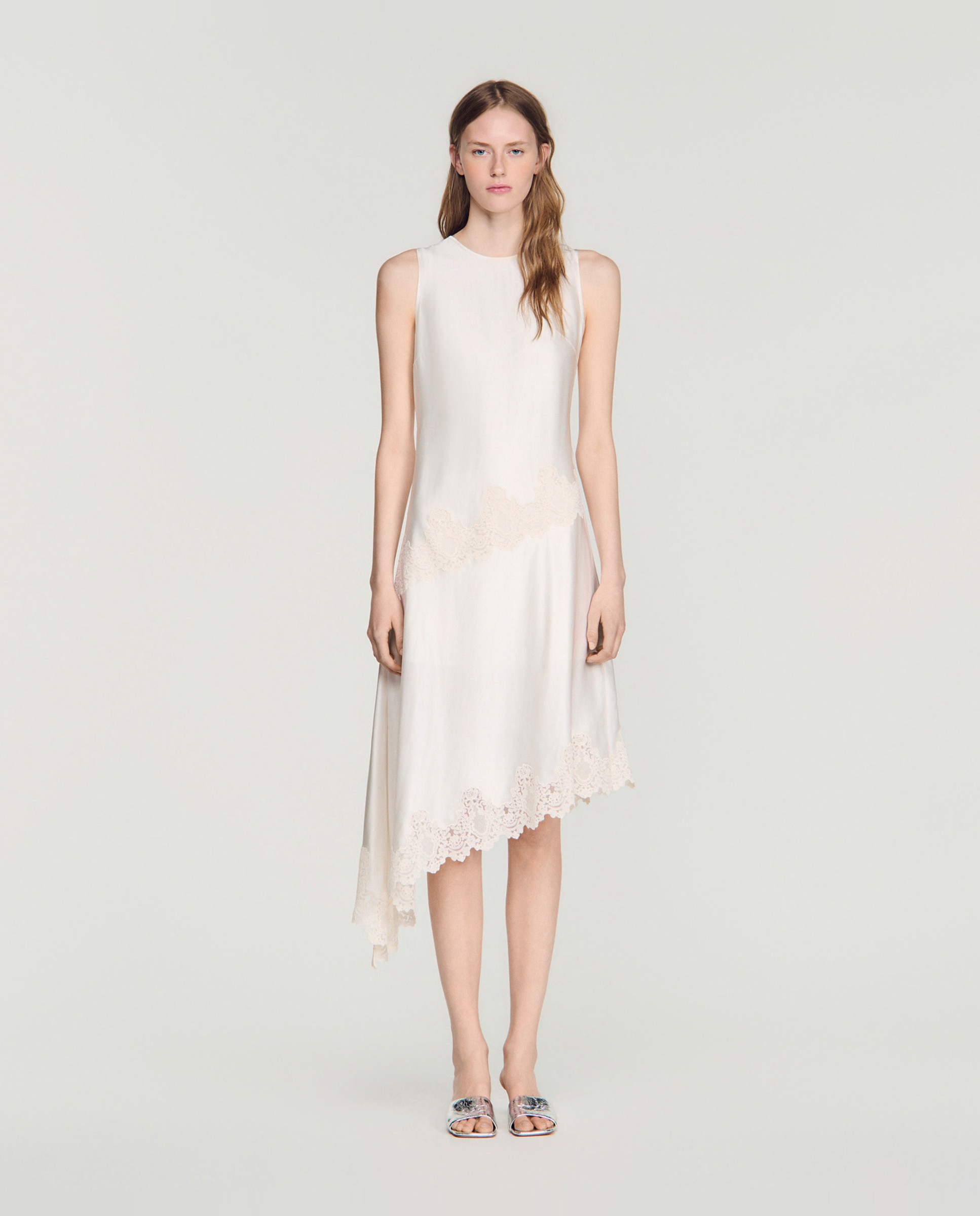 Imagen 1 de Vestido midi asimétrico satinado Blanco