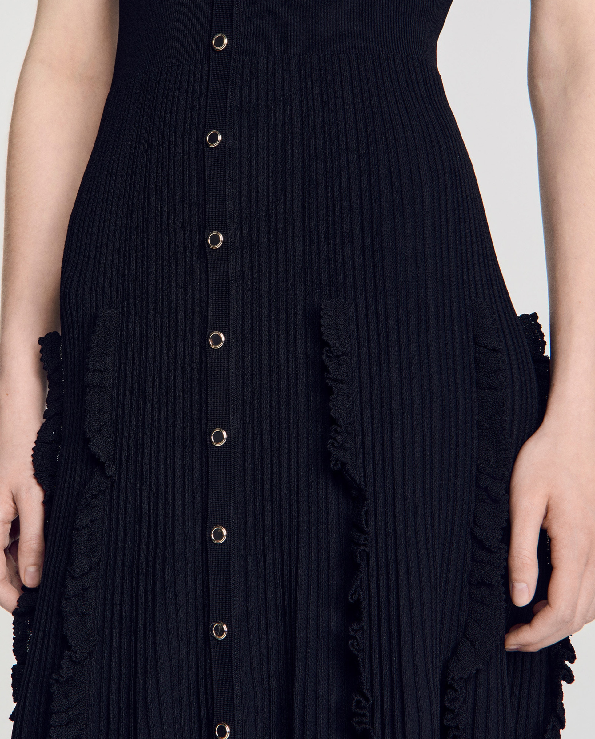 Vestido largo de punto con volantes - Sandro - Negro Negro-4