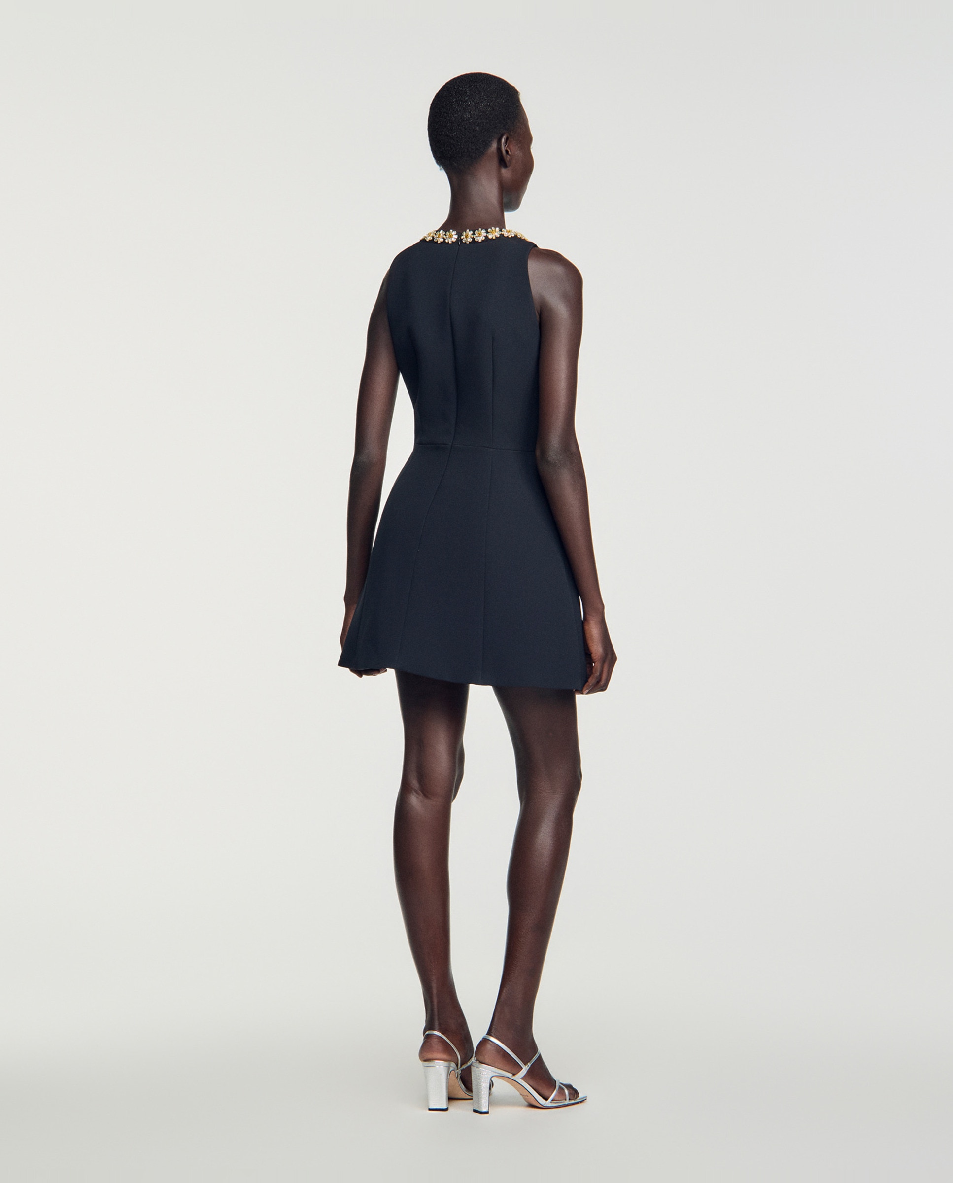 Vestido corto entallado con pedrería - Sandro - Negro Negro-2
