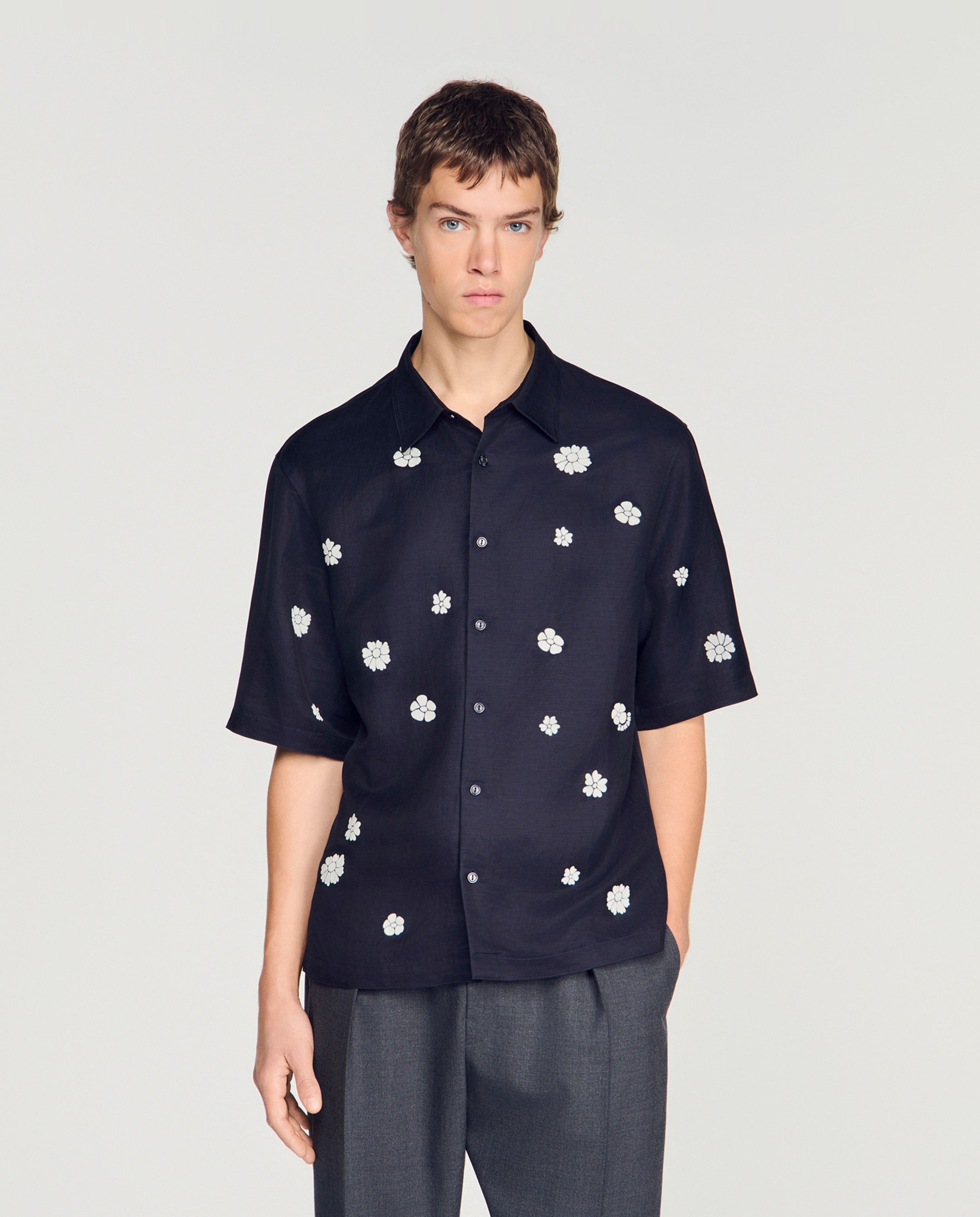 Camisa de hombre corte fluido manga corta estampado floral flocado - Sandro - Azul marino Azul marino-1