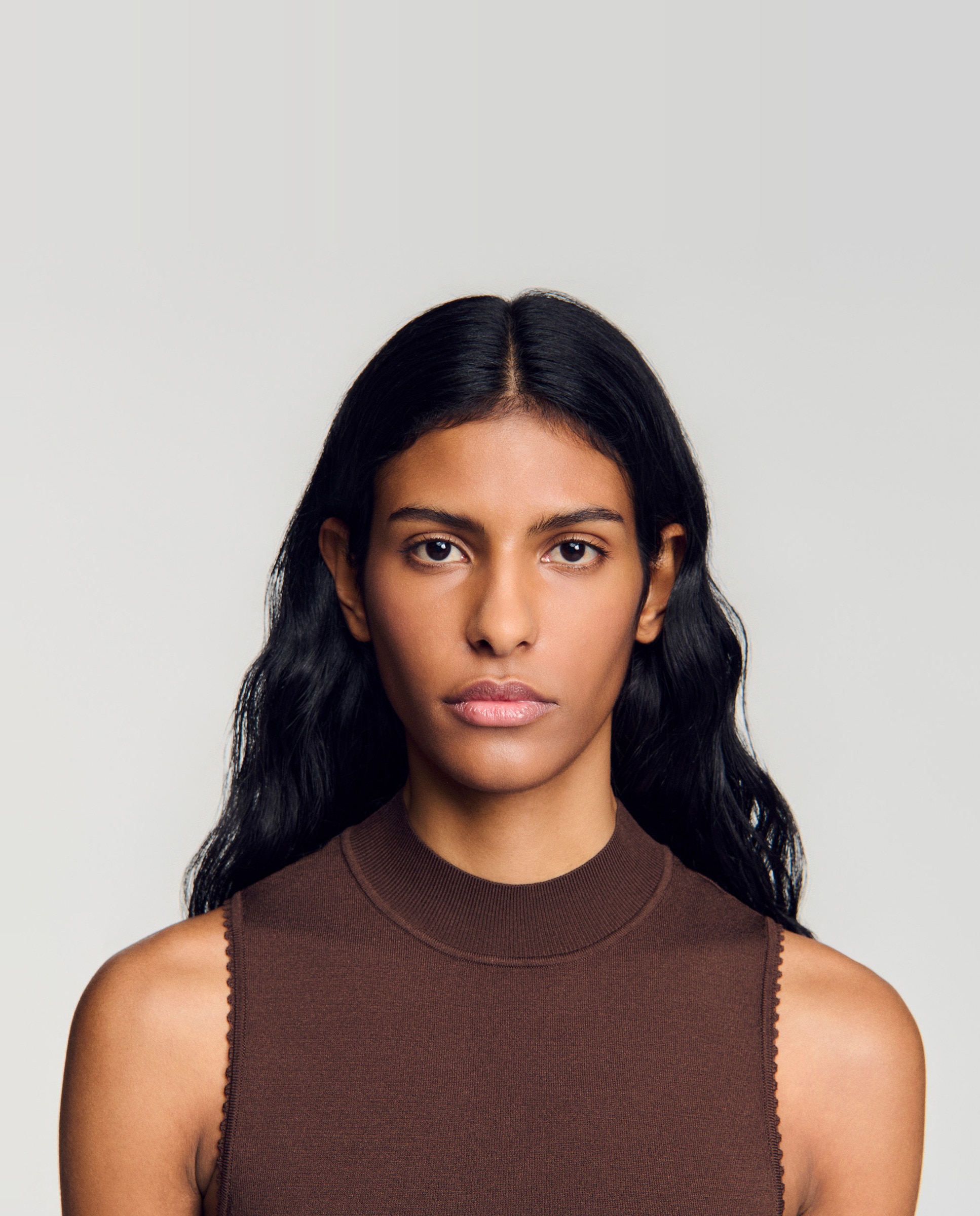 Jersey de mujer corto con cuello alto y efecto transparente - Sandro - Marrón Marrón-5