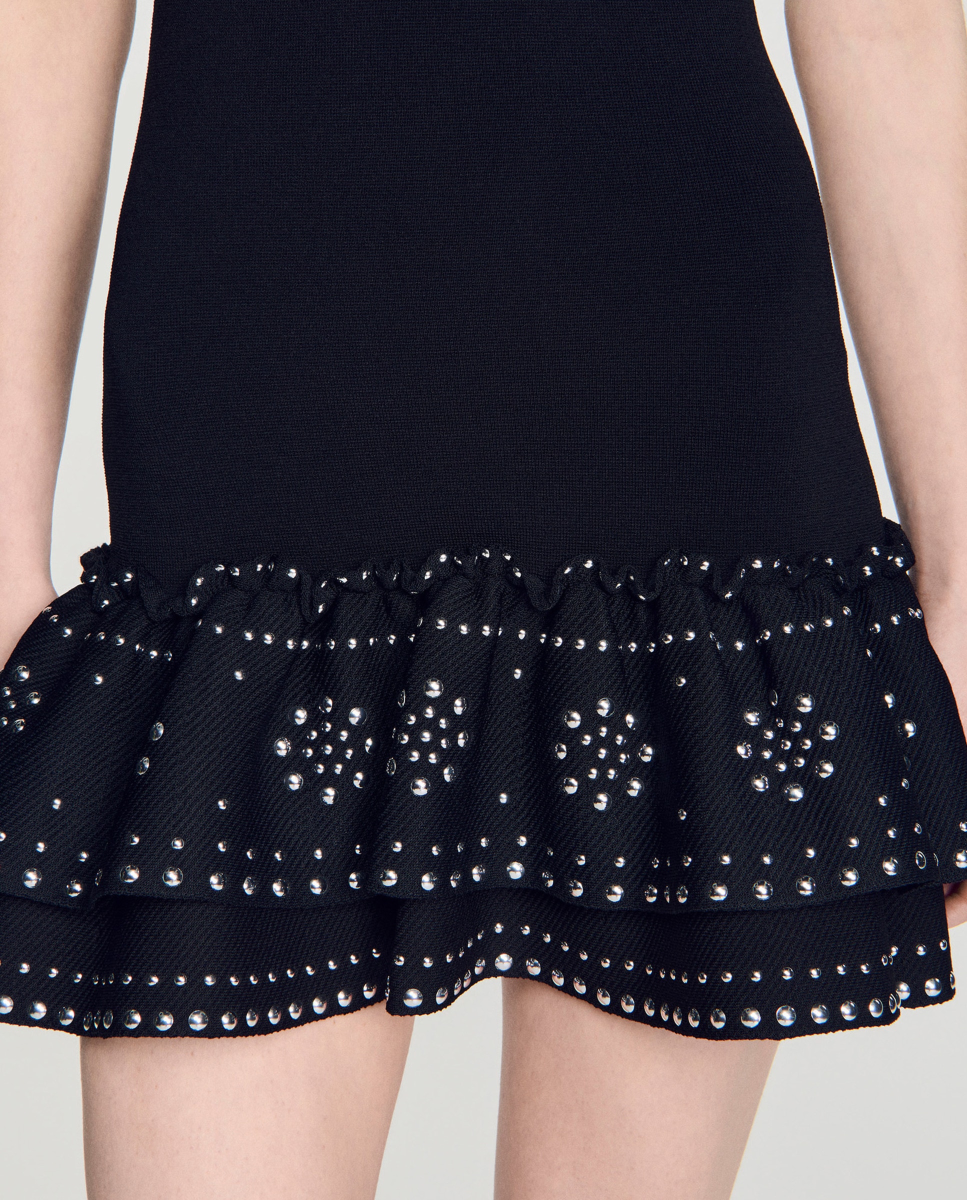 Vestido corto de punto con tachuelas - Sandro - Negro Negro-5
